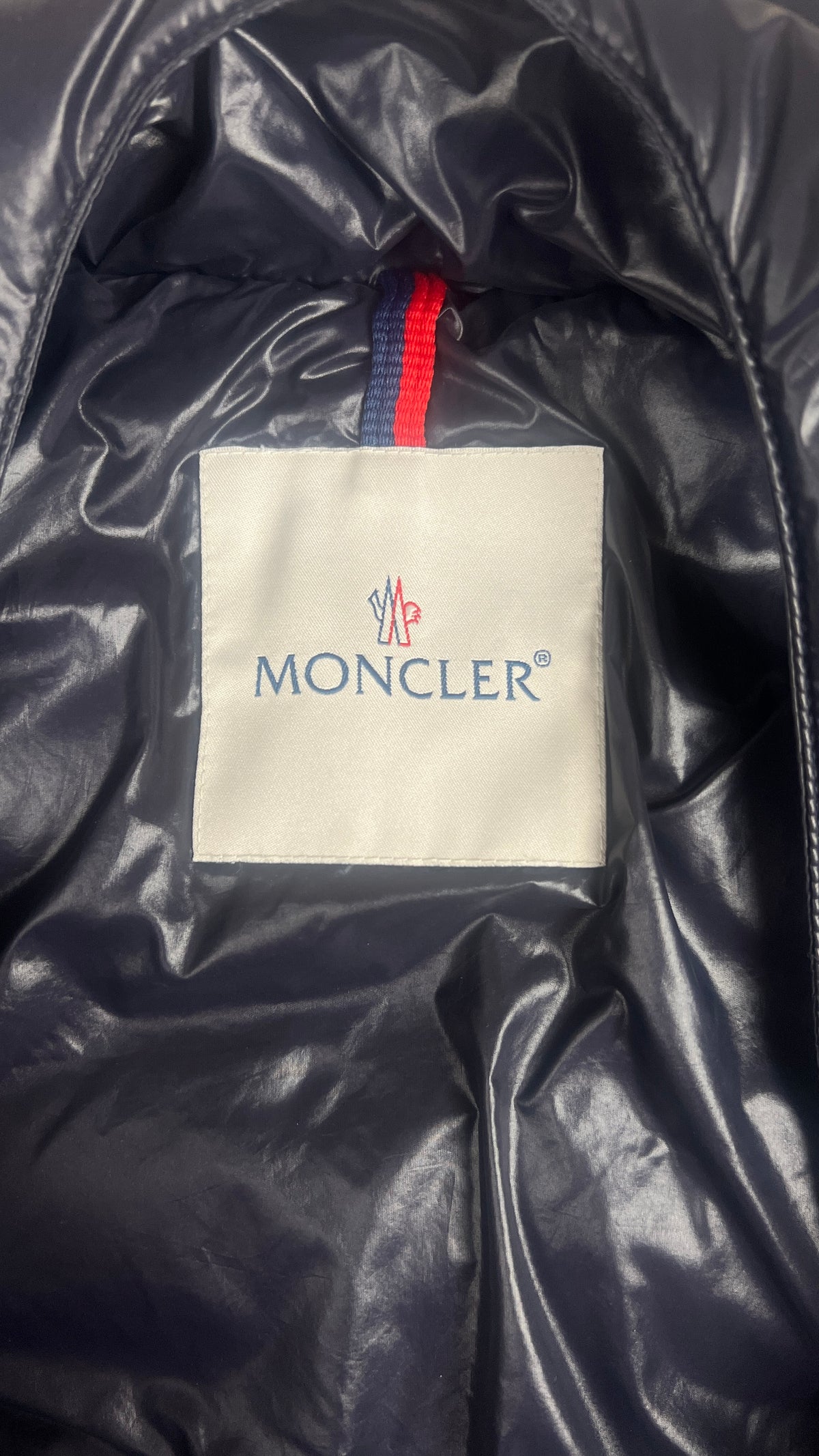 Moncler Junior lacquered nylon down jacket, Navy, Size XS — additional photo 4