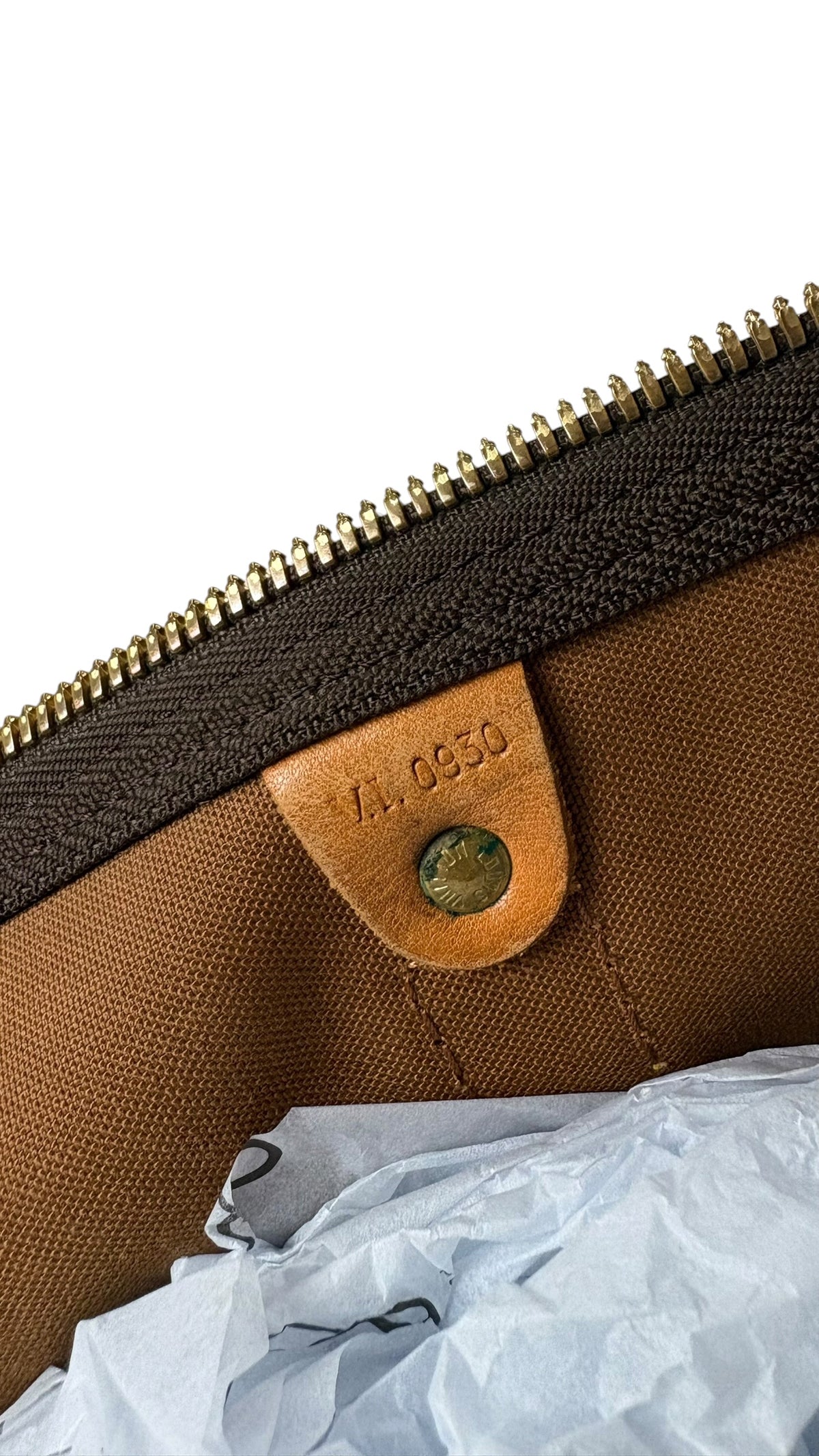 Louis Vuitton Keepall 55 Monogram Canvas Bag - Brown - VI0930