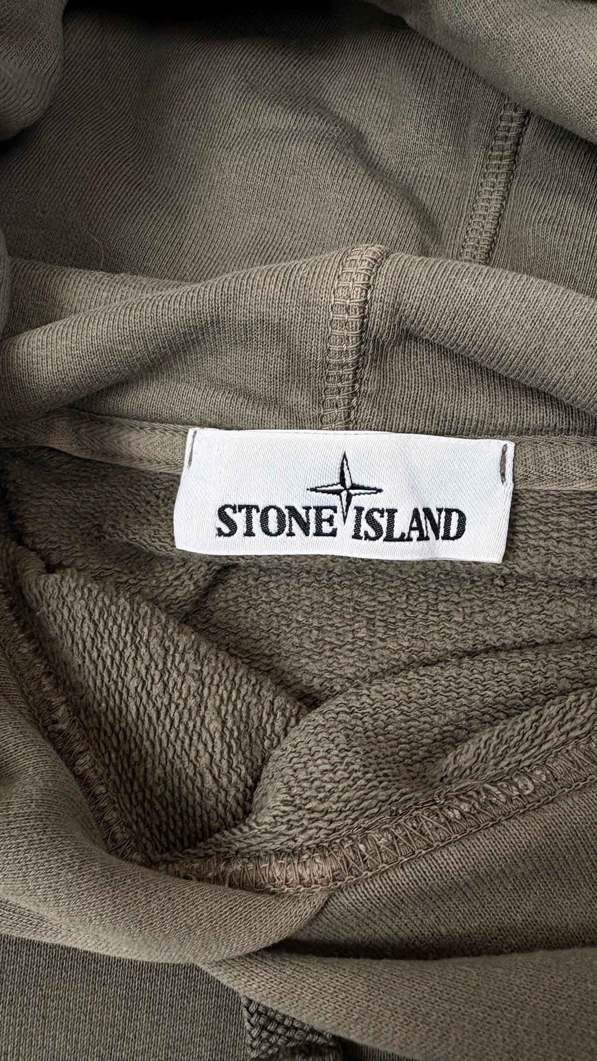 Sweat-shirt Hoodie Stone Island Kaki Taille L – photo complémentaire 1 – NB08 Shop