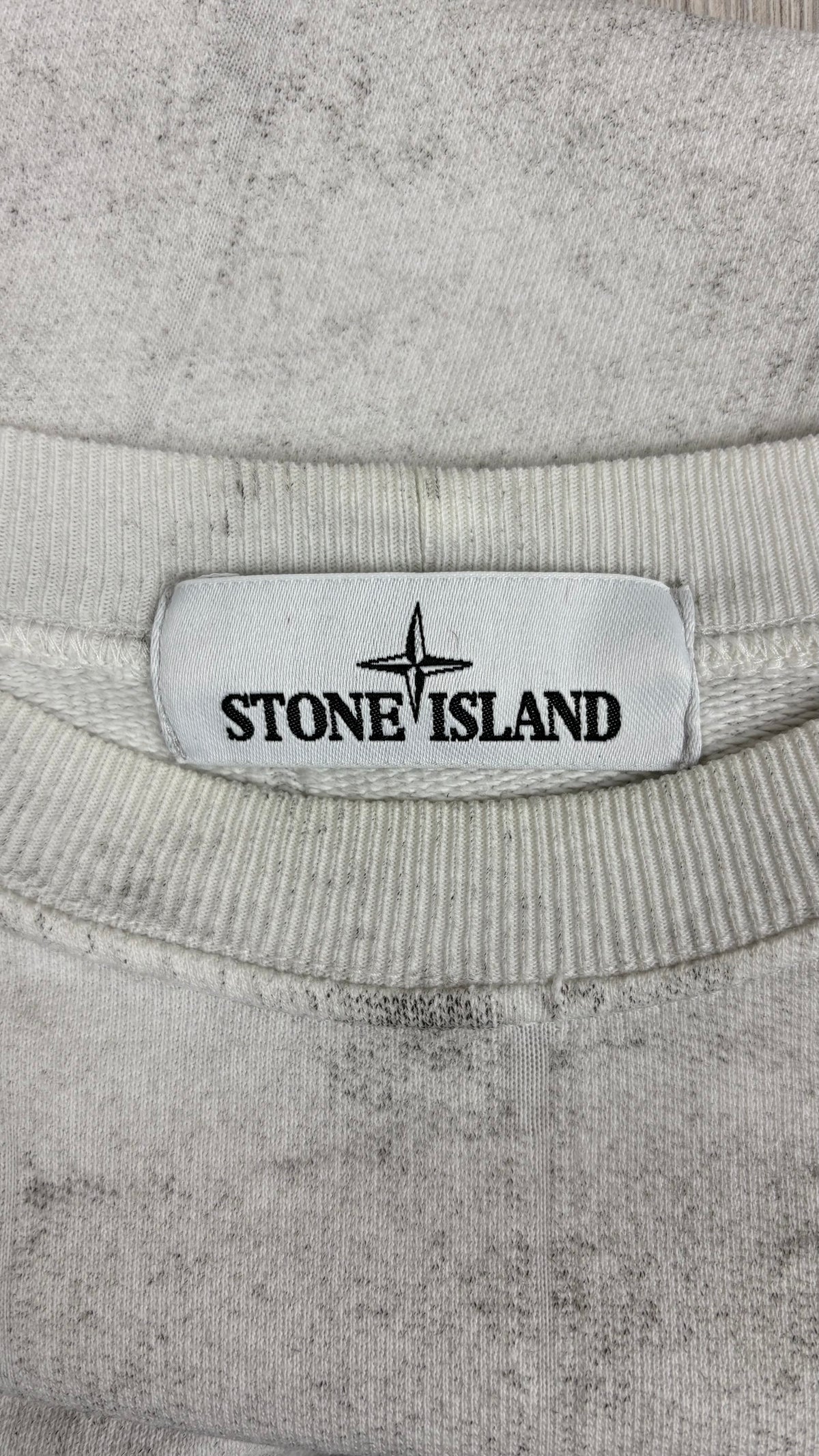Sweat-shirt Crewneck Stone Island Ghost Piece Blanc / Gris Taille M – photo complémentaire 1 – NB08 Shop