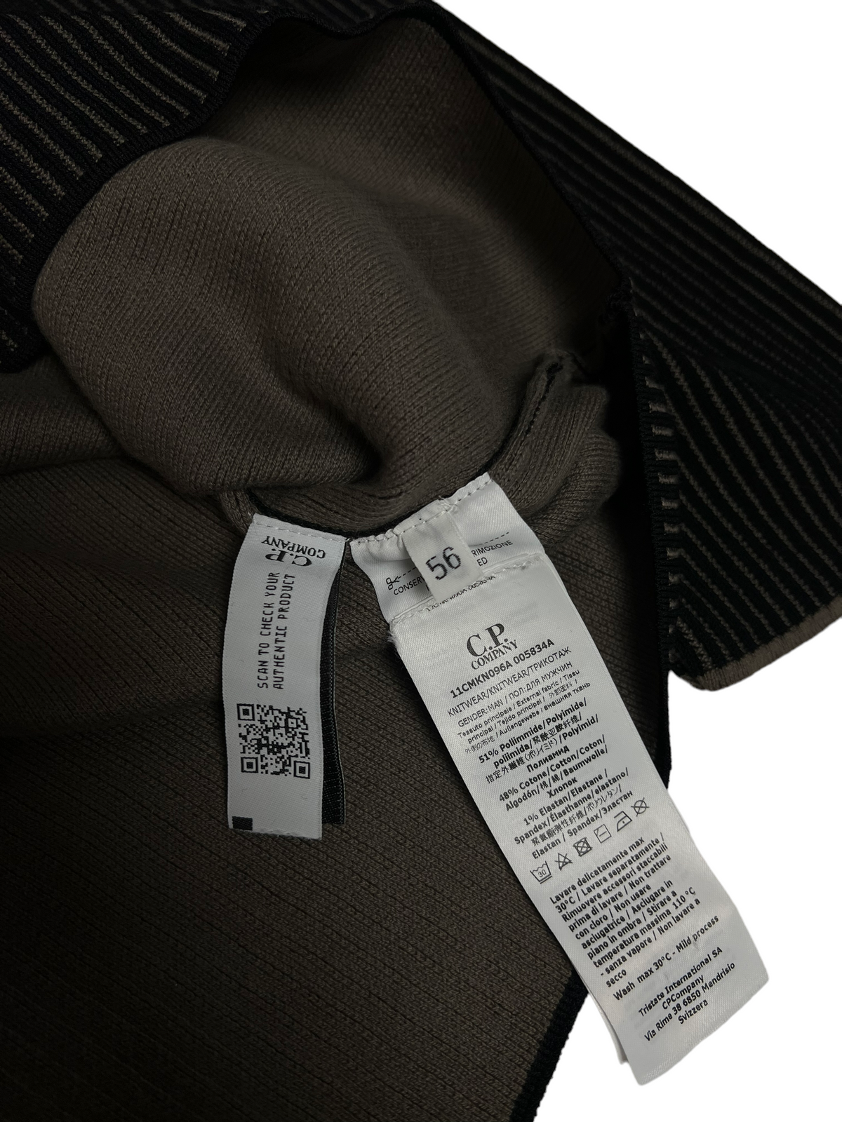 Pull C.P Company noir / marron taille XXL - Détail