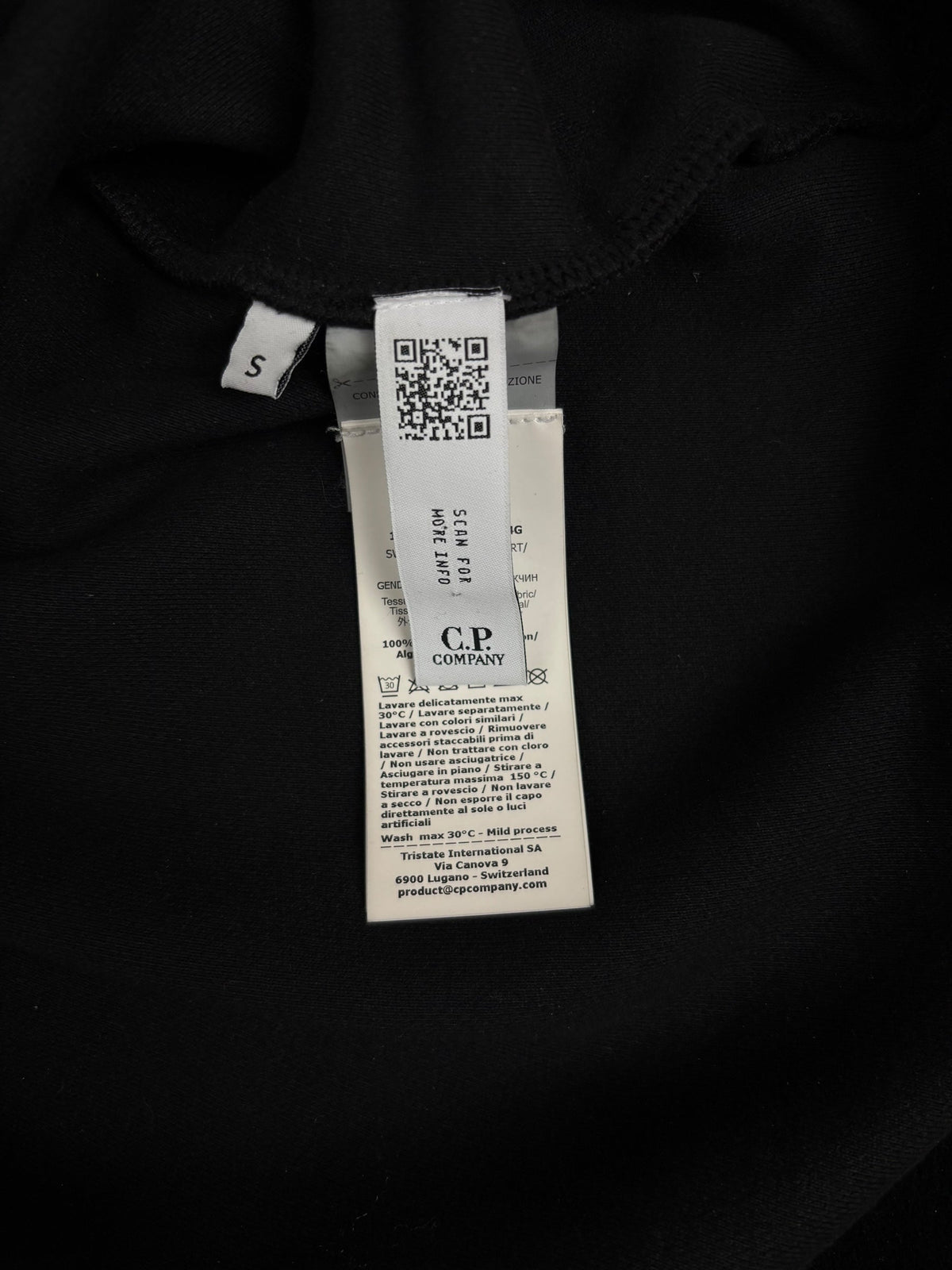 Pull C.P Company noir taille S - Logo et étiquette