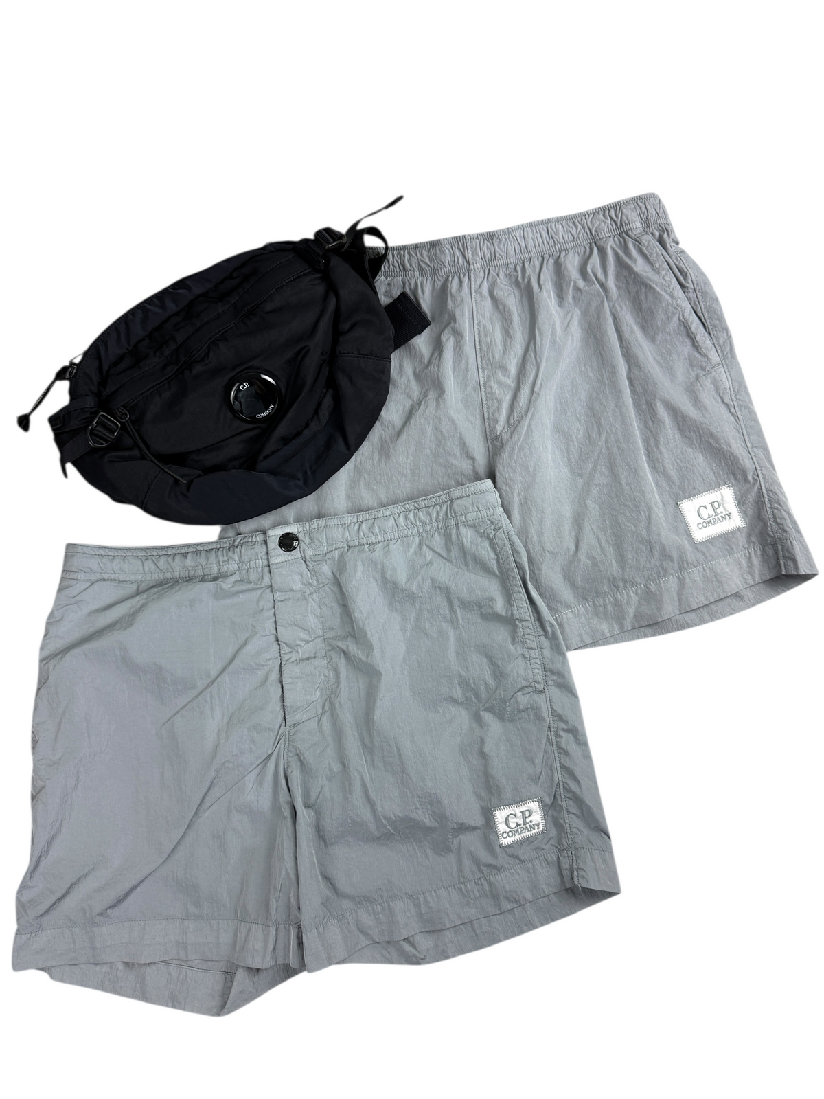 Short C.P Company gris taille 42 - Logo et étiquette