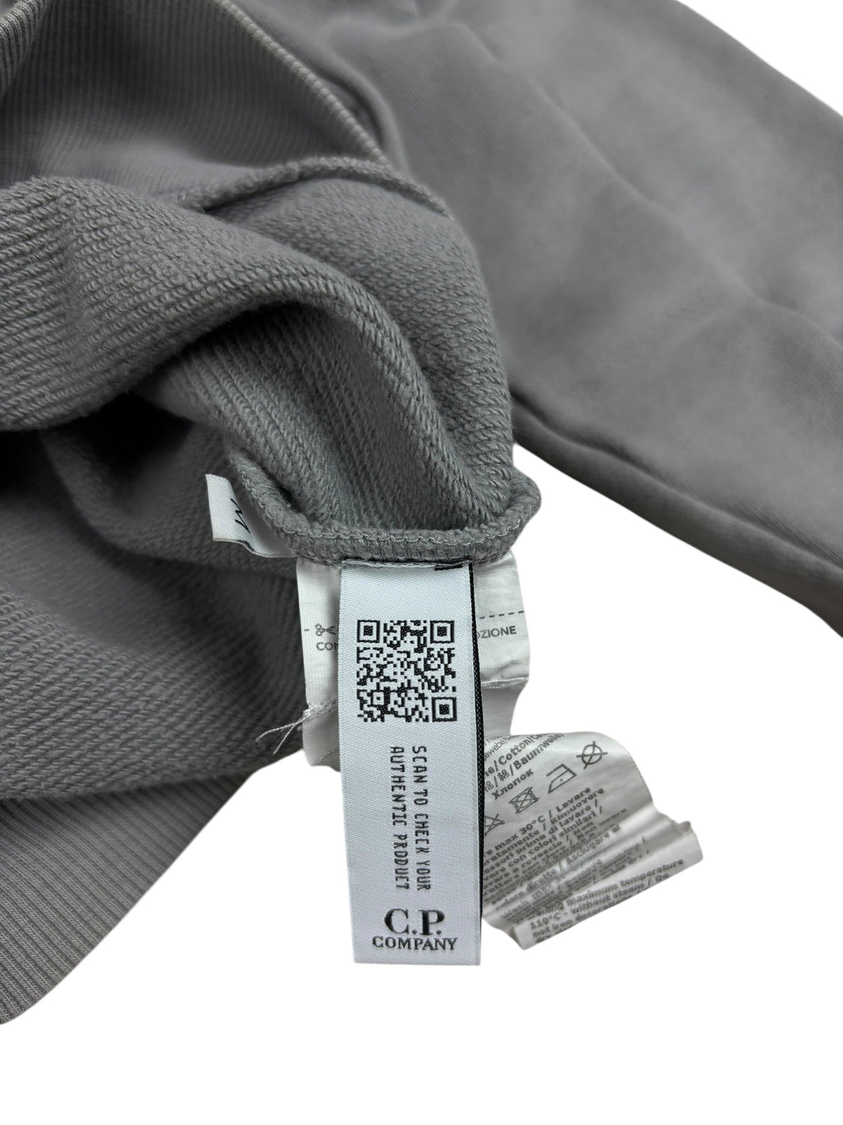 Sweat C.P Company gris taille M - Logo et étiquette