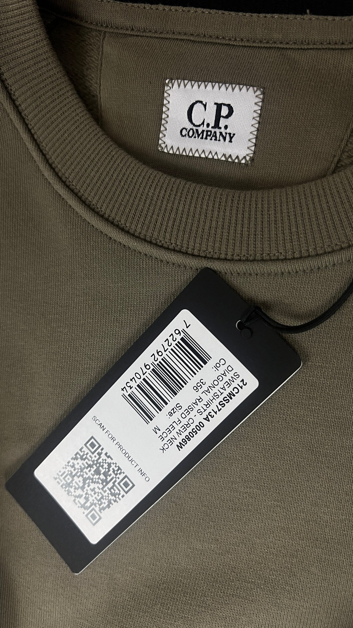 Sweat-shirt Crewneck C.P Company Diagonal Raised Fleece Lens Fallen Rock beige, détail étiquettes et finitions — vue 5