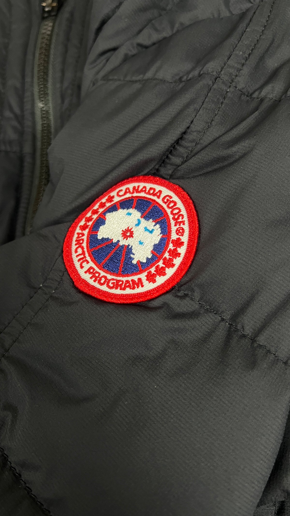Doudoune Canada Goose Dunham noir, taille L – photo complémentaire 1 – NB08 Shop