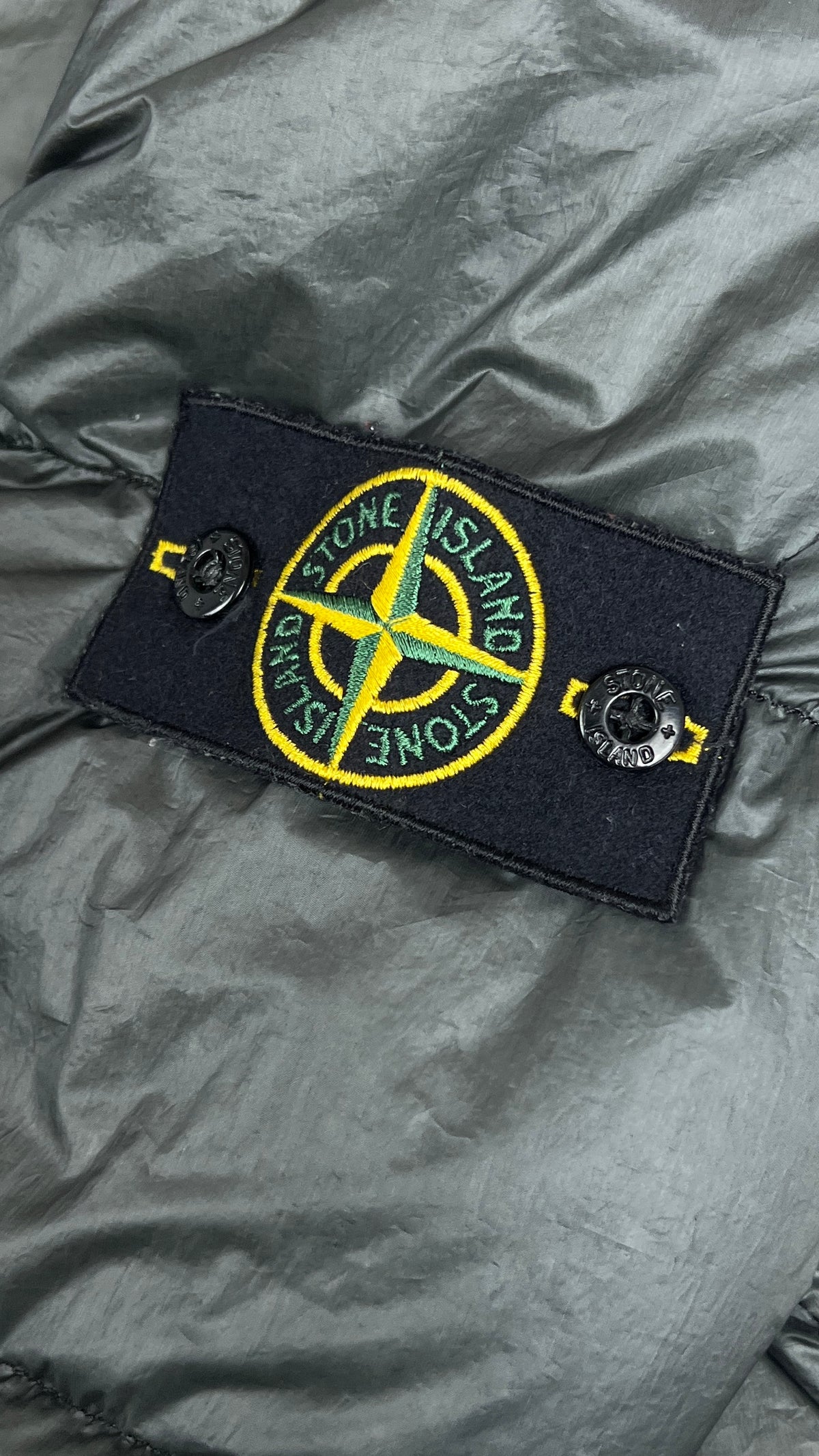 Doudoune à Capuche Stone Island Garment Dyed Down 26 GR X SQM N Vintage Gris Taille M – photo complémentaire 2 – NB08 Shop