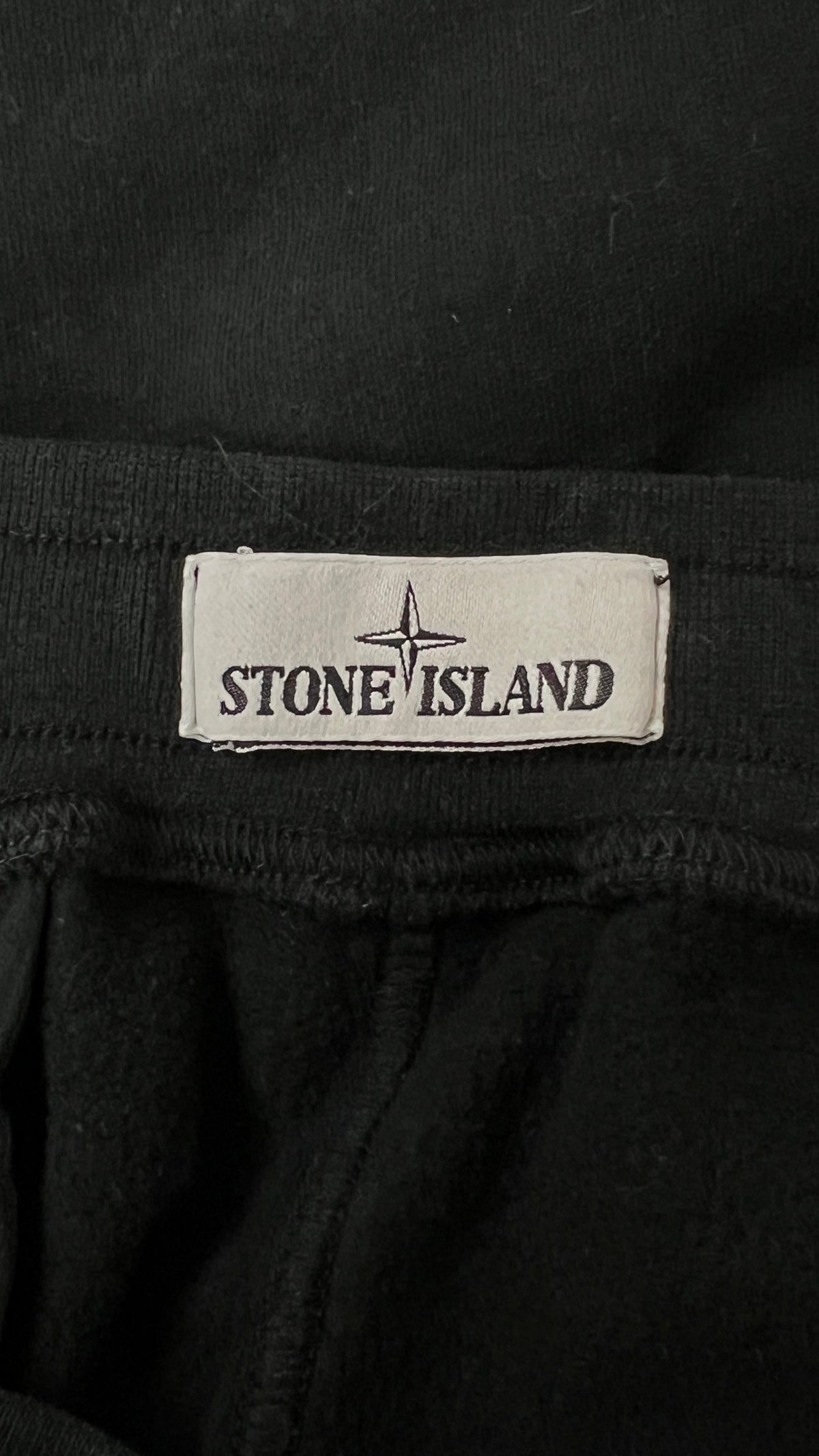 Jogging Cargo Stone Island en Molleton noir, taille L – photo complémentaire 1 – NB08 Shop