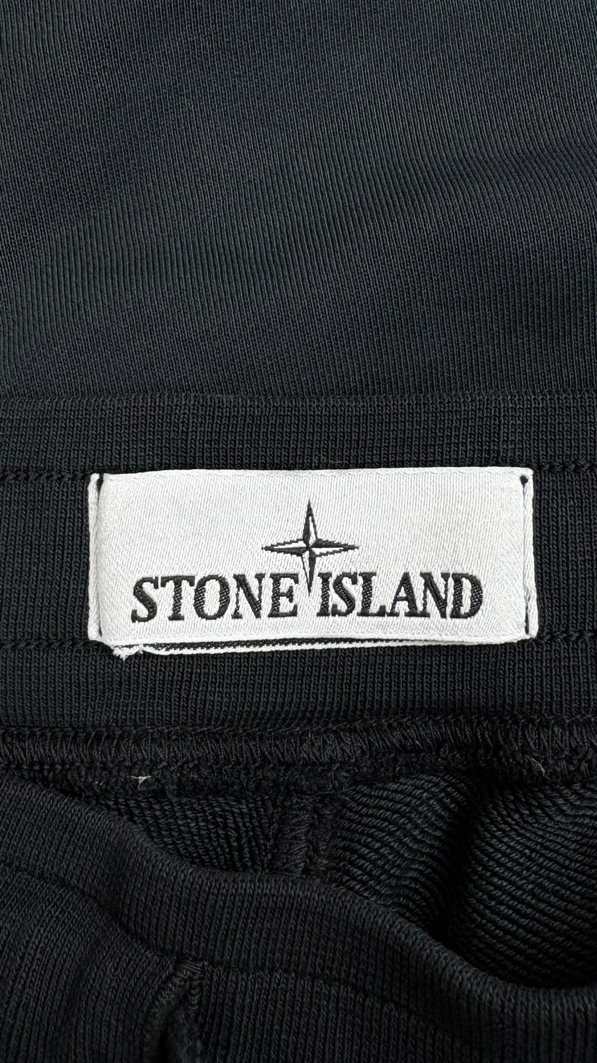 Jogging Cargo Stone Island en Molleton Vert Foncé taille M – photo complémentaire 1 – NB08 Shop