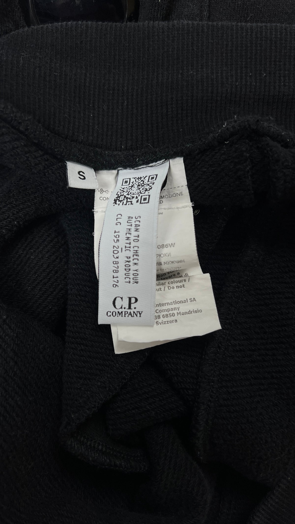 Jogging C.P Company Diagonal Raised Fleece Lens noir, taille S – photo complémentaire 2 – NB08 Shop