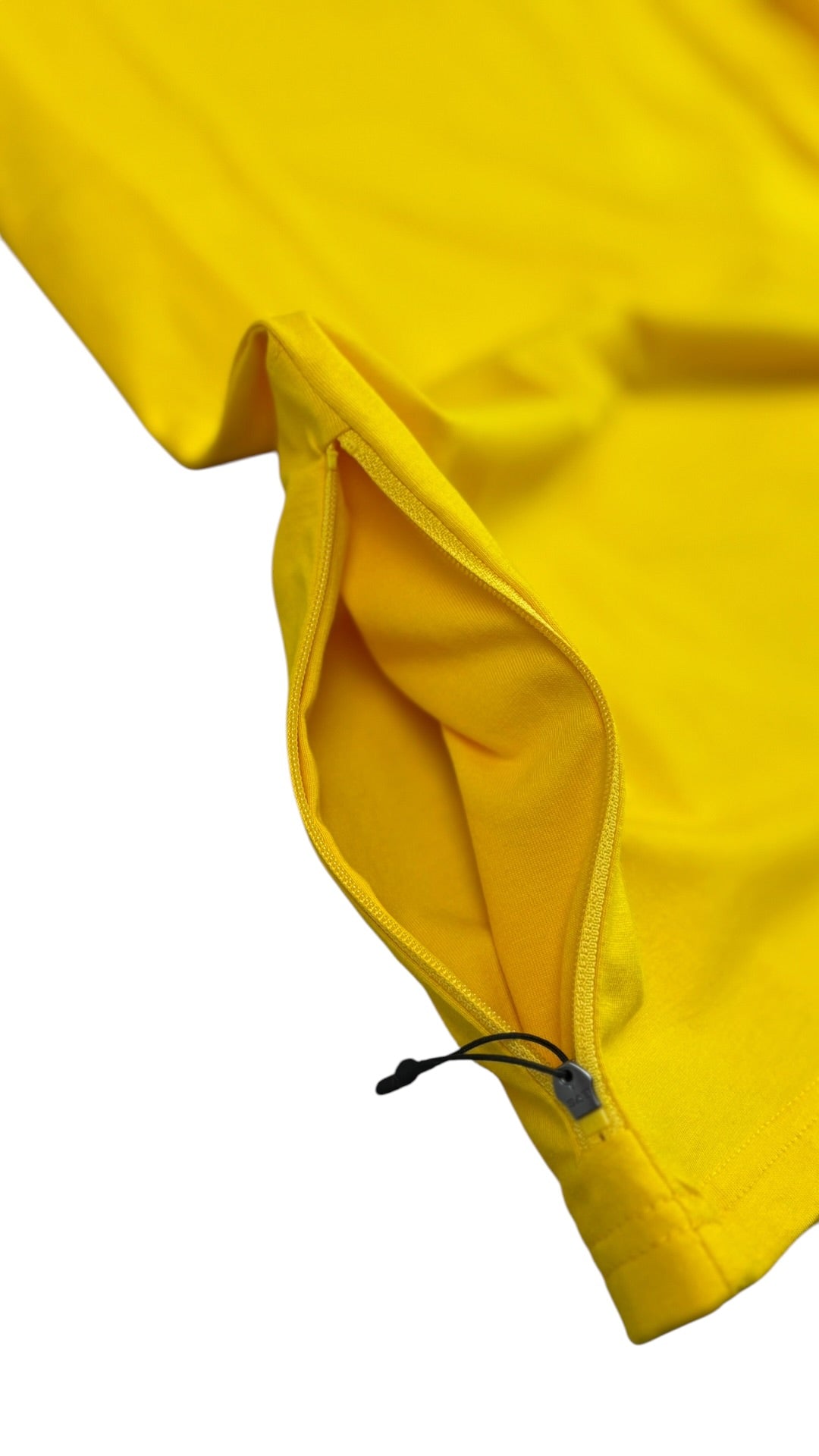 T-Shirt K-Way Leonide in Gelb, neu, Detail Etiketten und Verarbeitung — Ansicht 4