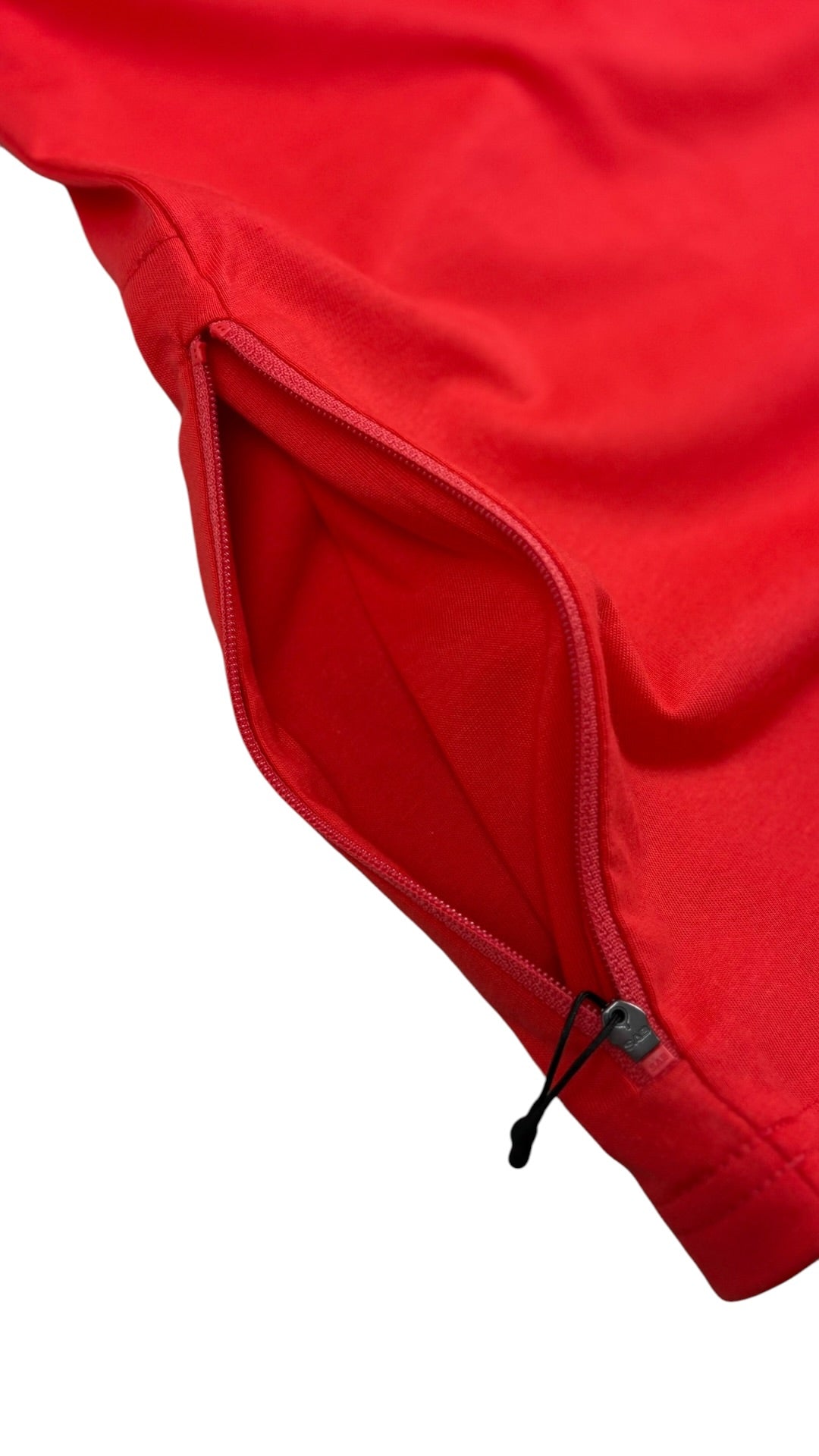 T-Shirt K-Way Leonide in Rot, neu, Detail Etiketten und Verarbeitung — Ansicht 16