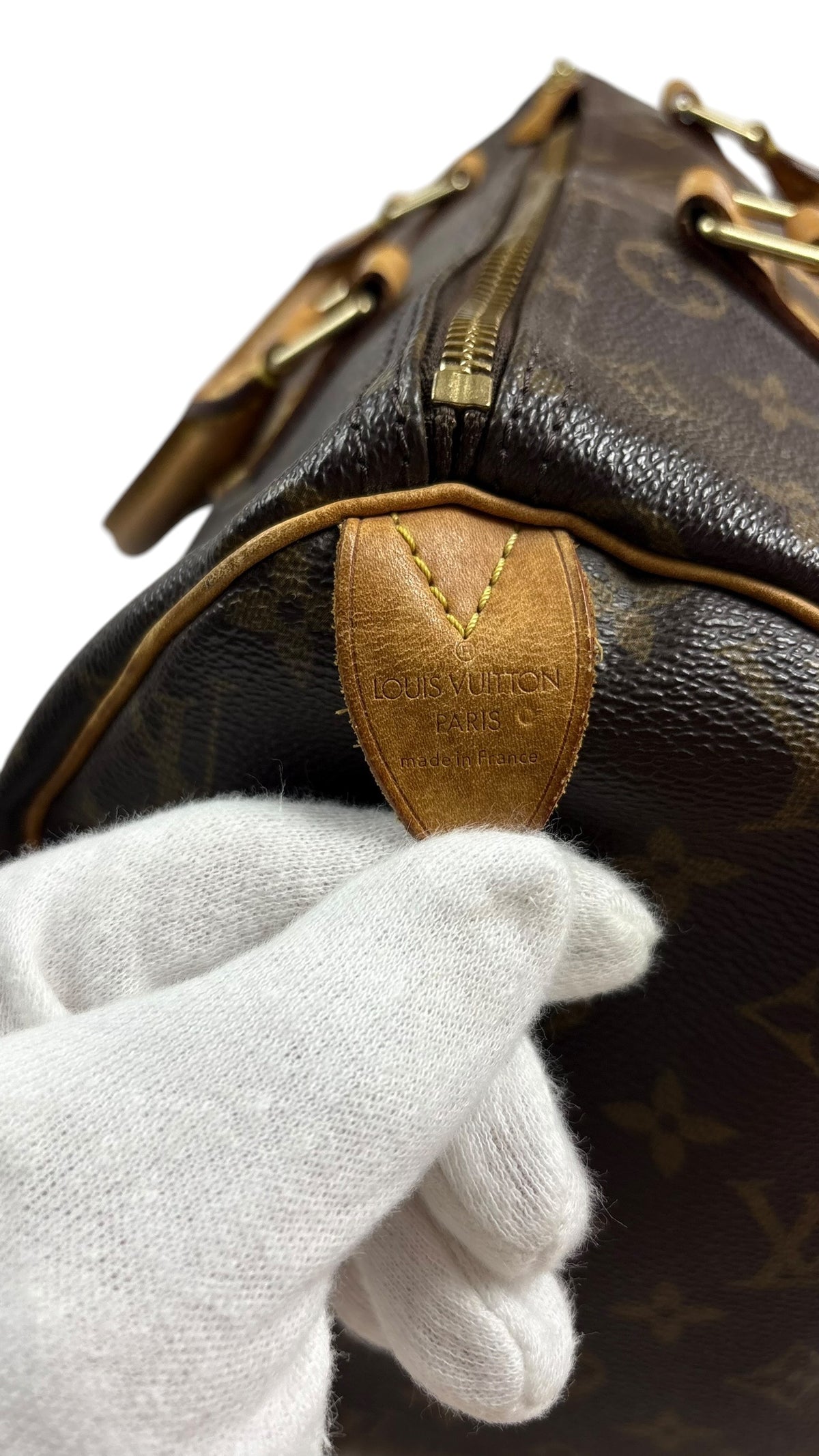 Sac Louis Vuitton Speedy 30 toile Monogram marron, détail anses en cuir — vue 4