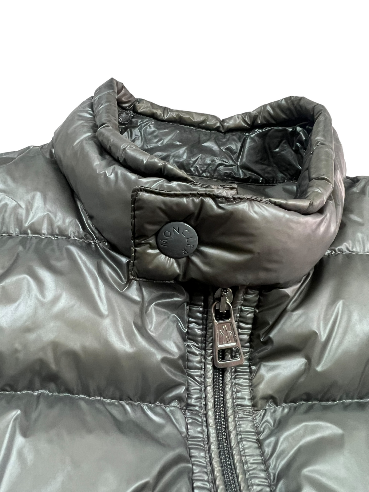 Doudoune Moncler kaki taille S - Détail