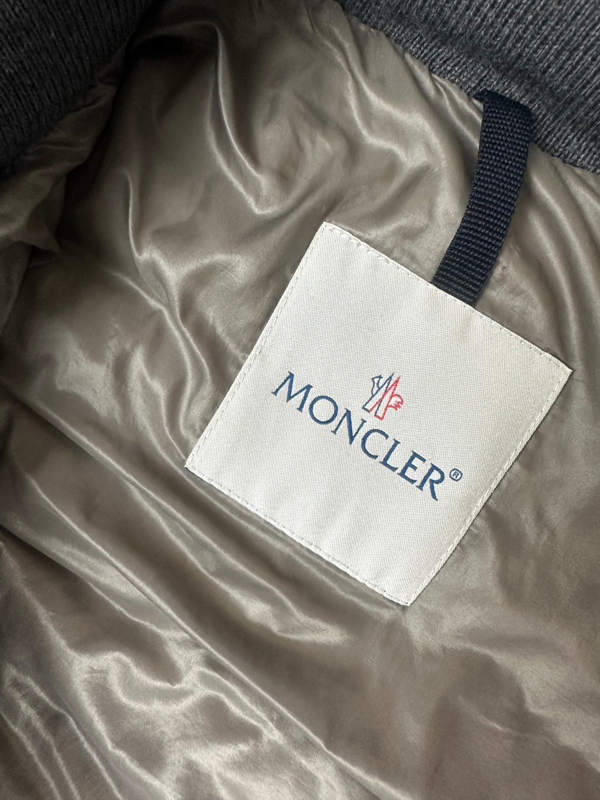 Veste Moncler gris taille 1 - Vue 7