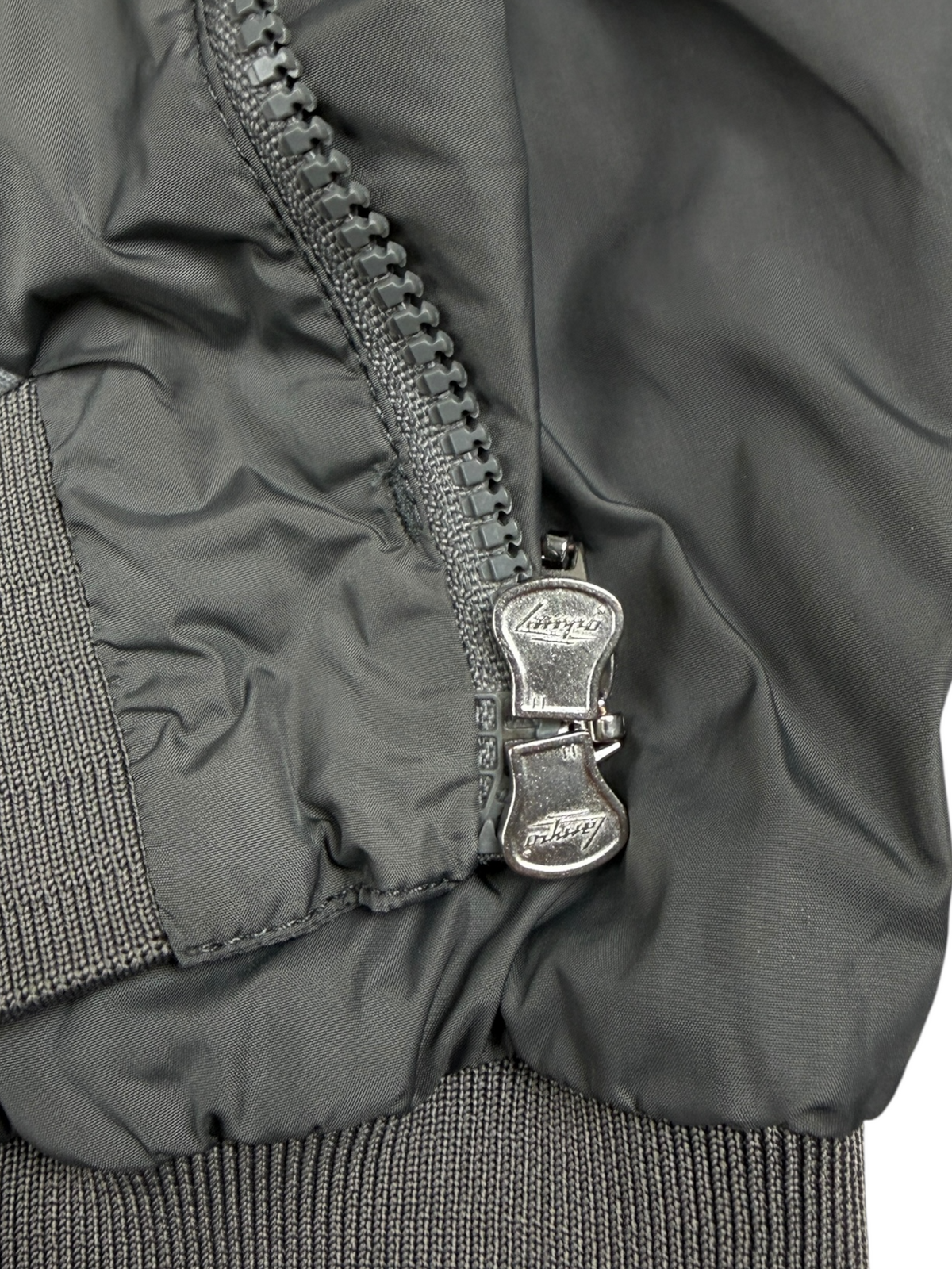 Veste Moncler gris taille 4 - Détail