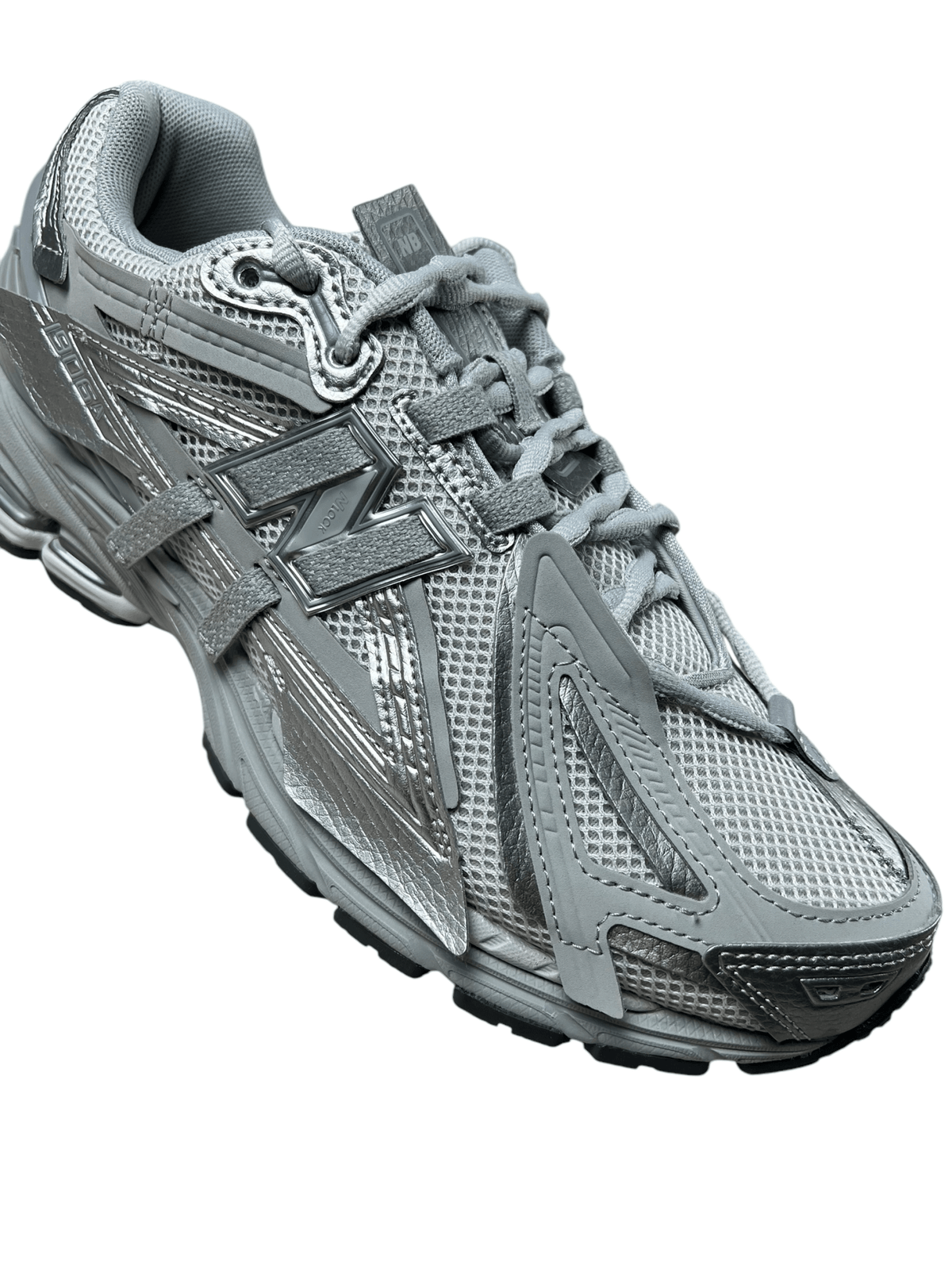 Sneakers New Balance M1906AG grises, pointure 40 1/2 — détail du logo et de l'étiquette