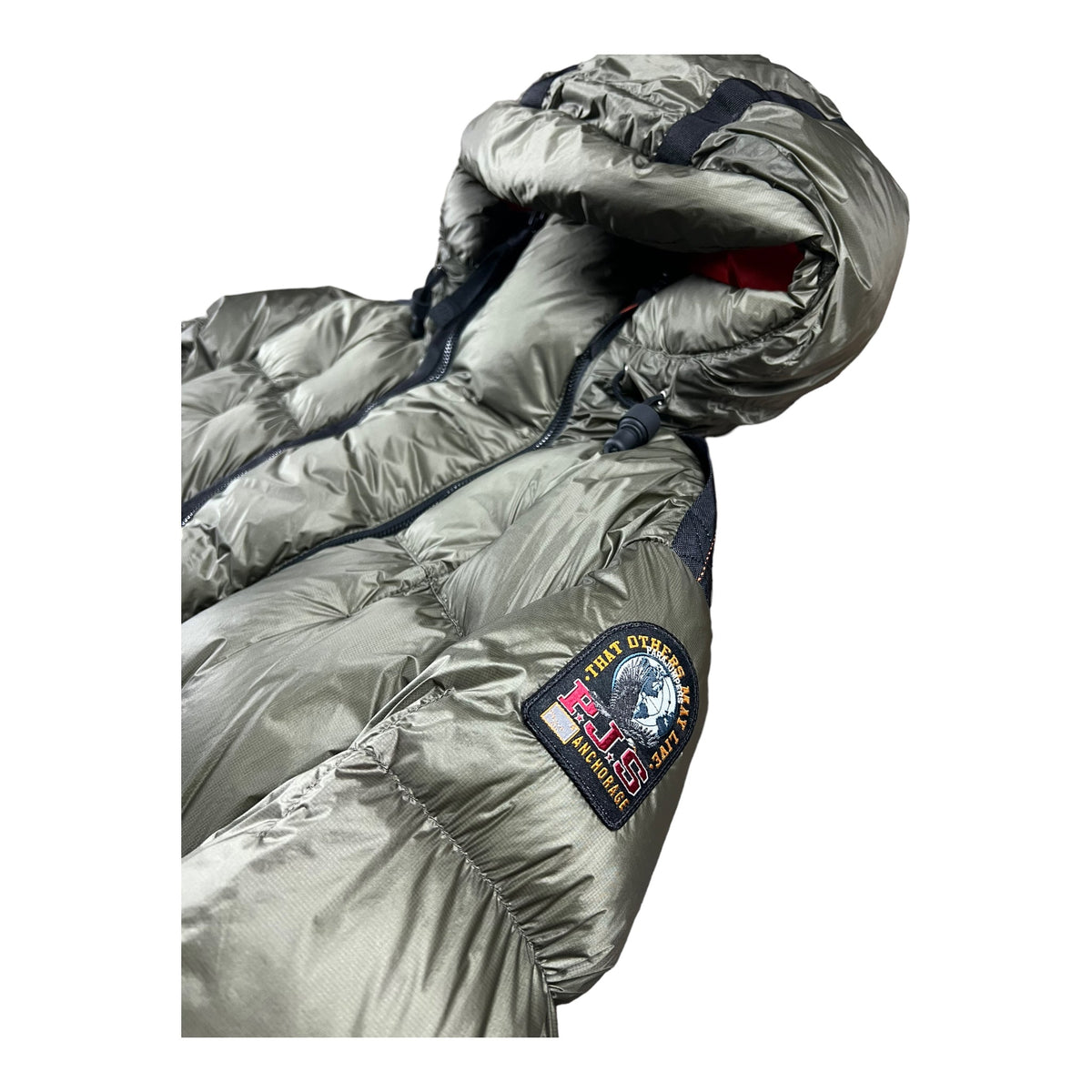 DOUDOUNE À CAPUCHE PARAJUMPERS - NB08