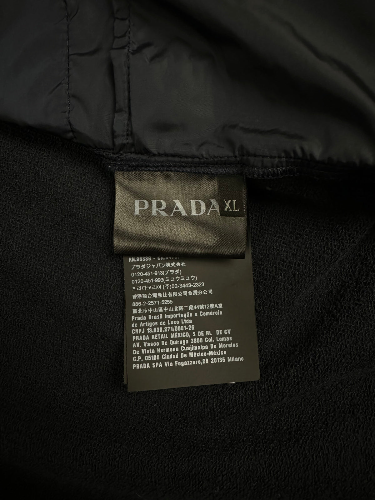 Cardigan Prada marine taille XL - Logo et étiquette