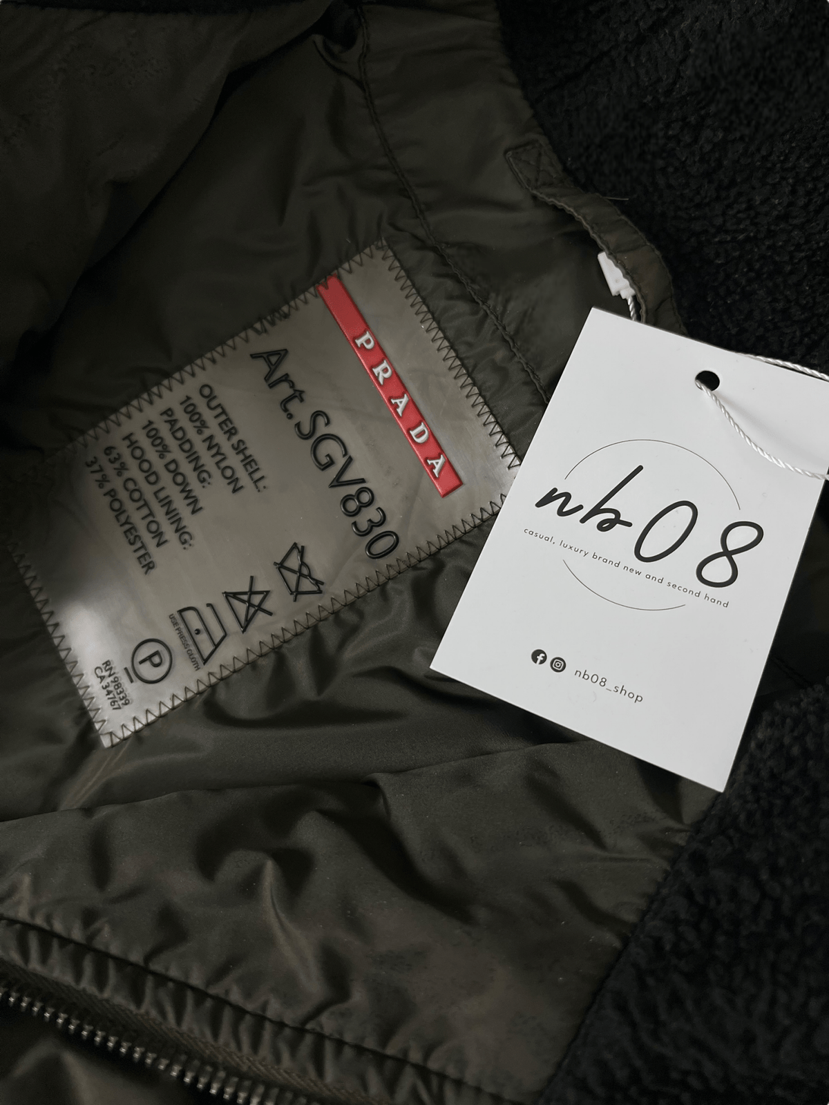 Parka Prada Active Sport kaki taille 52, détail étiquettes et finitions — vue 7