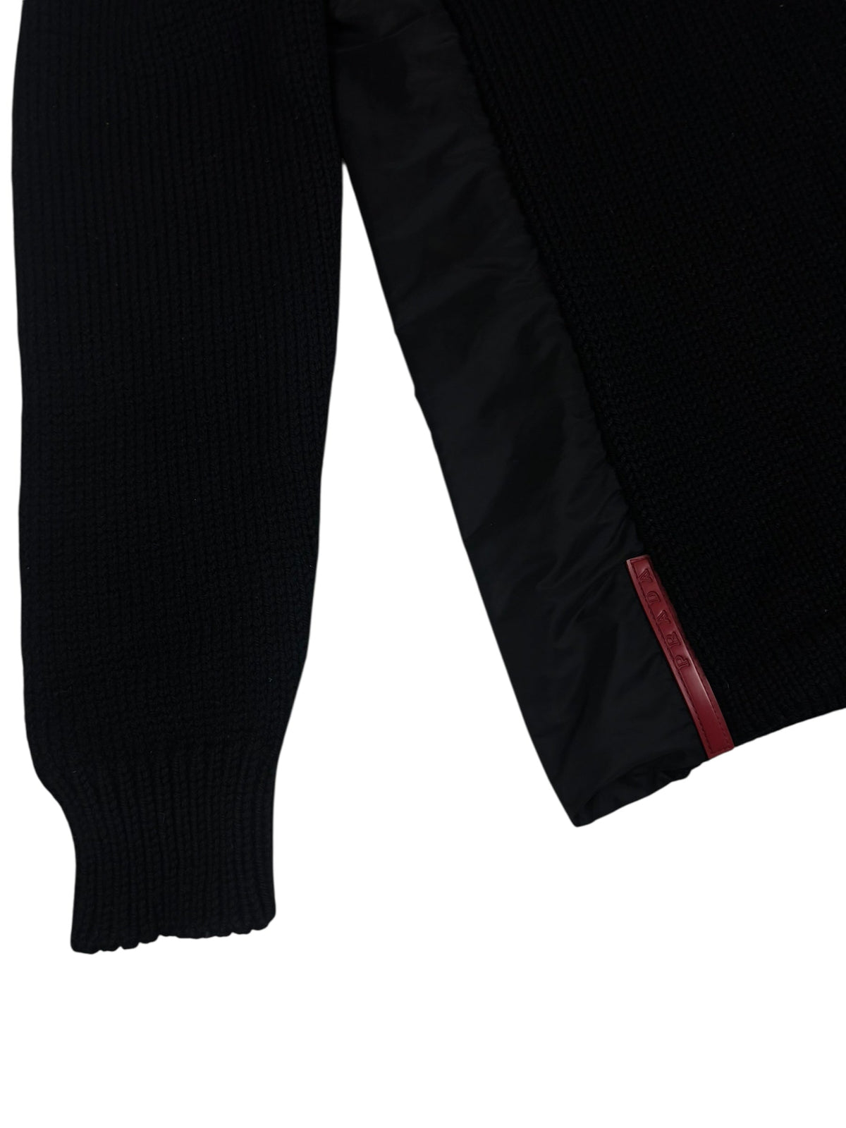 Pull Prada noir taille 52 - Logo et étiquette
