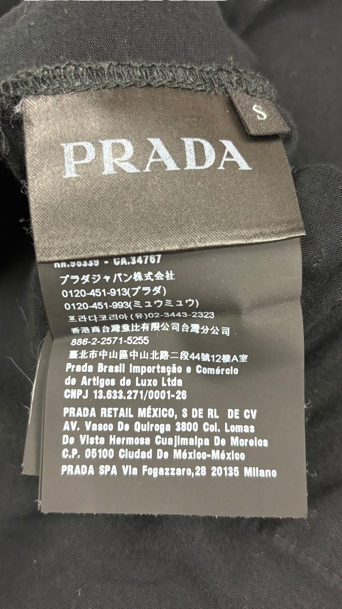 Veste Prada noir taille S - Logo et étiquette
