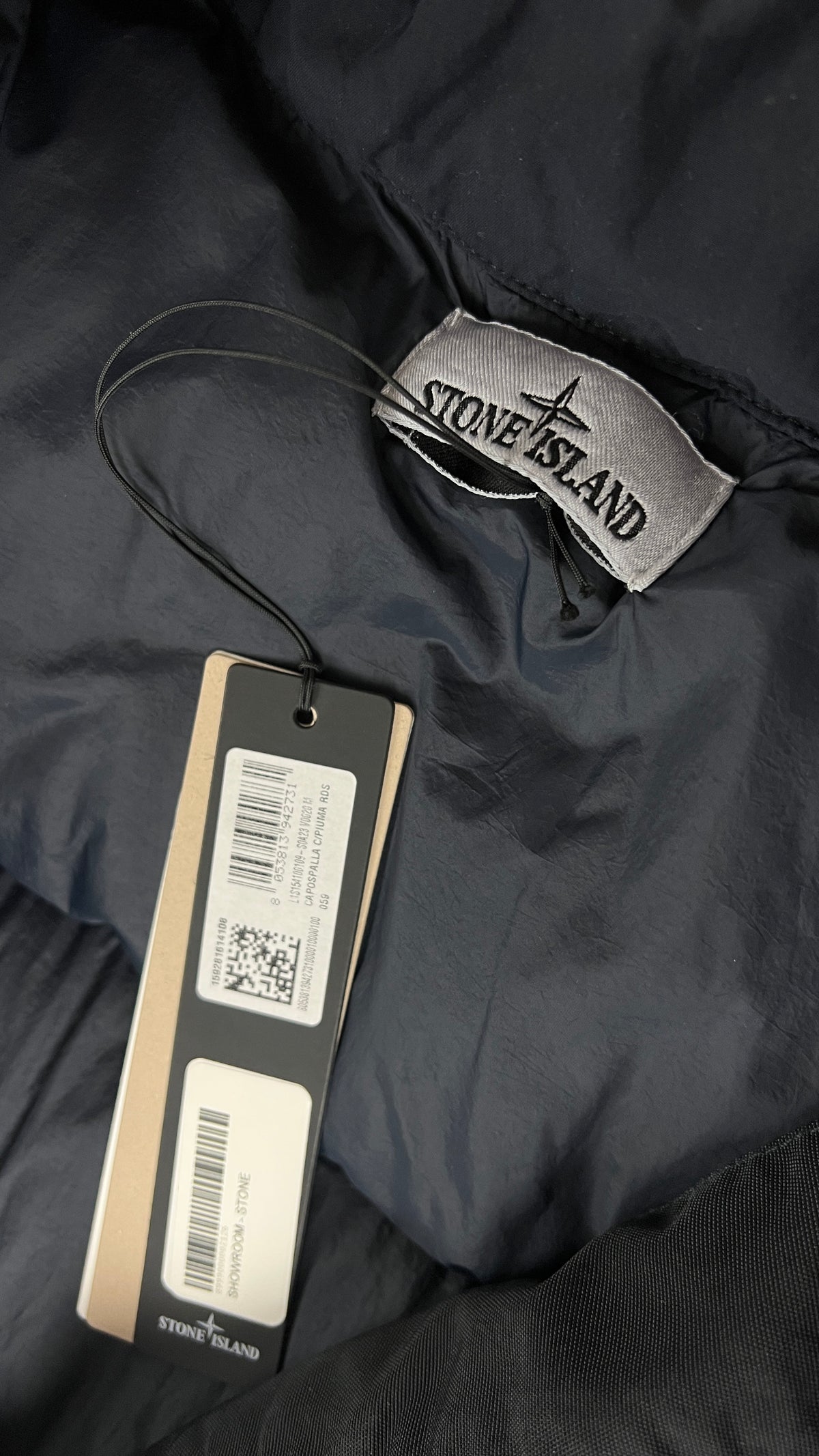 Daunenjacke Stone Island Crinkle Reps NY in Navy, Detail Etiketten und Verarbeitung — Ansicht 5