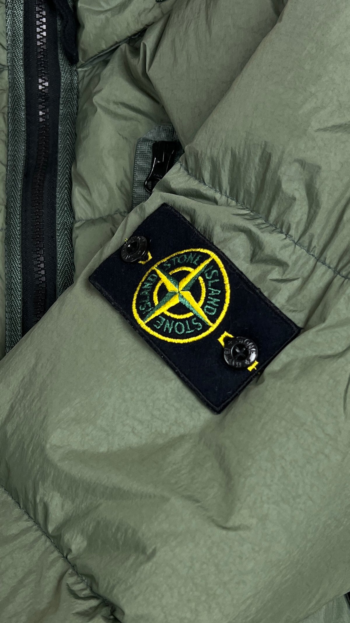 Stone Island Garment Dyed Crinkle Reps NY Down jacket, green, size S, labels and finishing detail — view 3