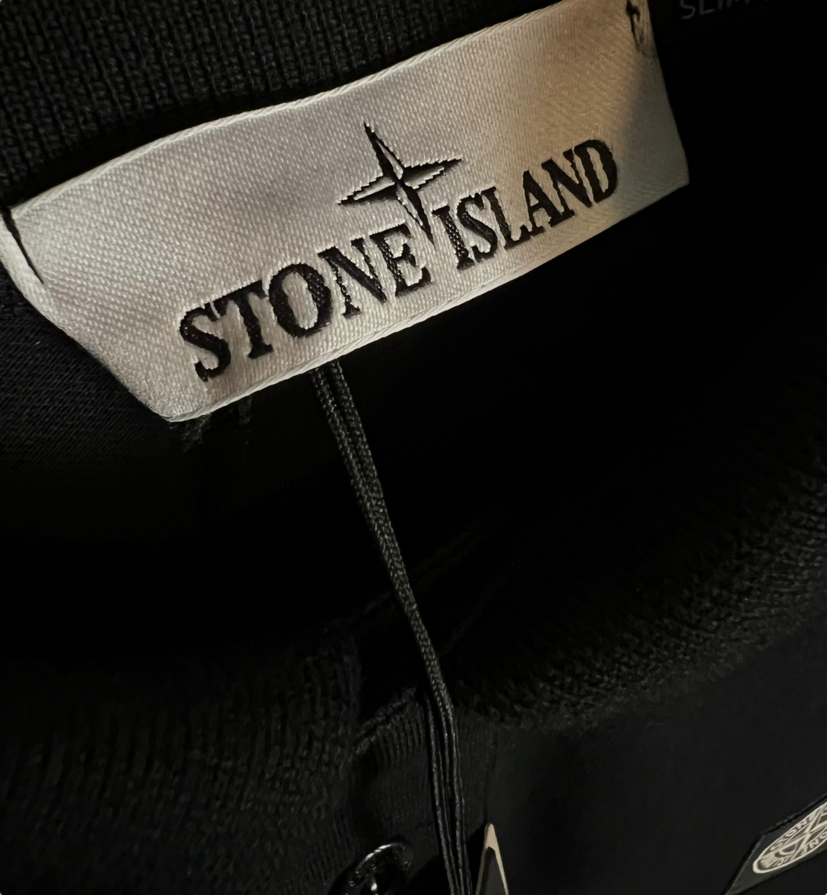 Polo Stone Island noir taille L - Vue côté