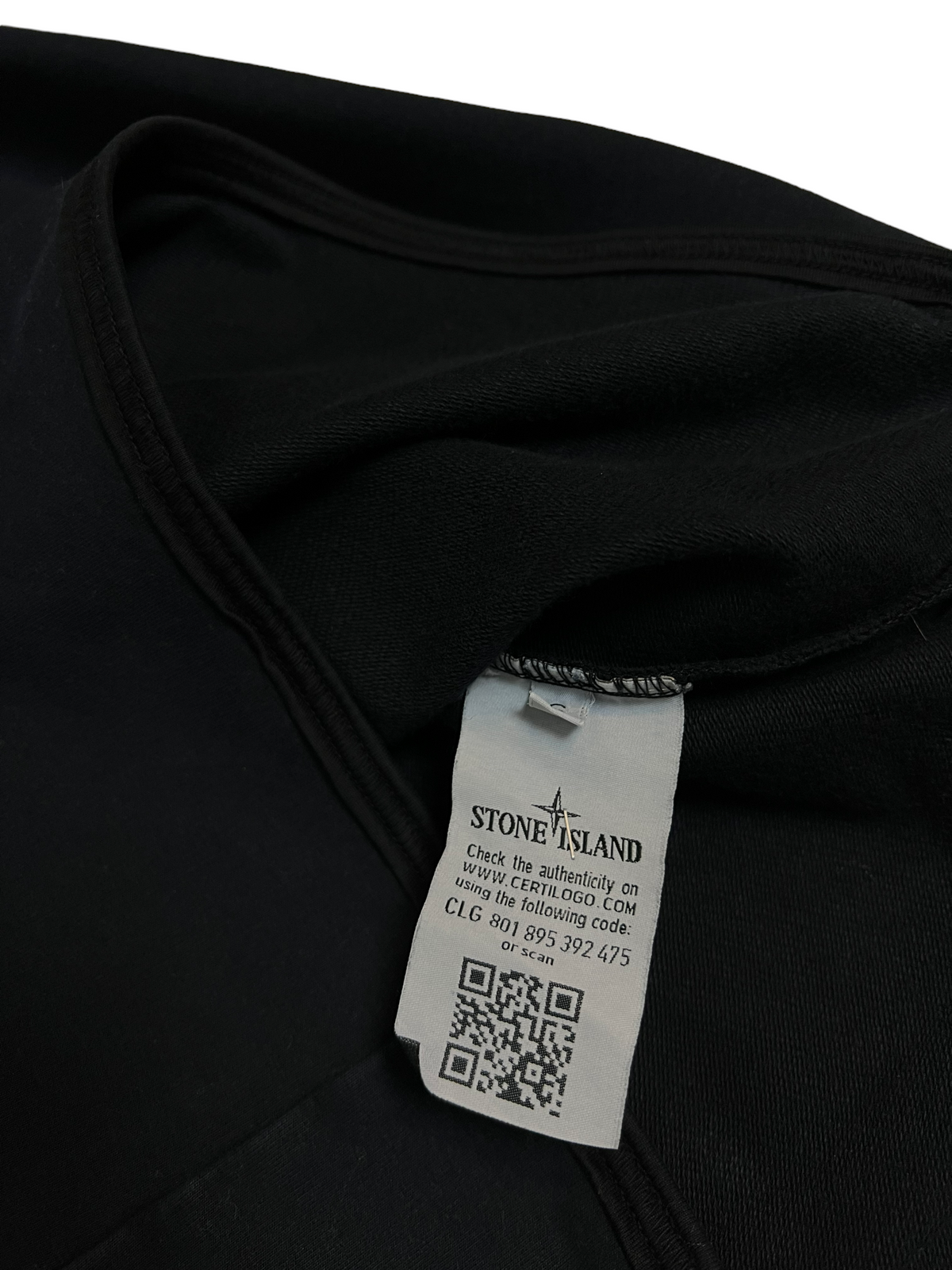 Pull Stone Island bleu marine taille S - Logo et étiquette