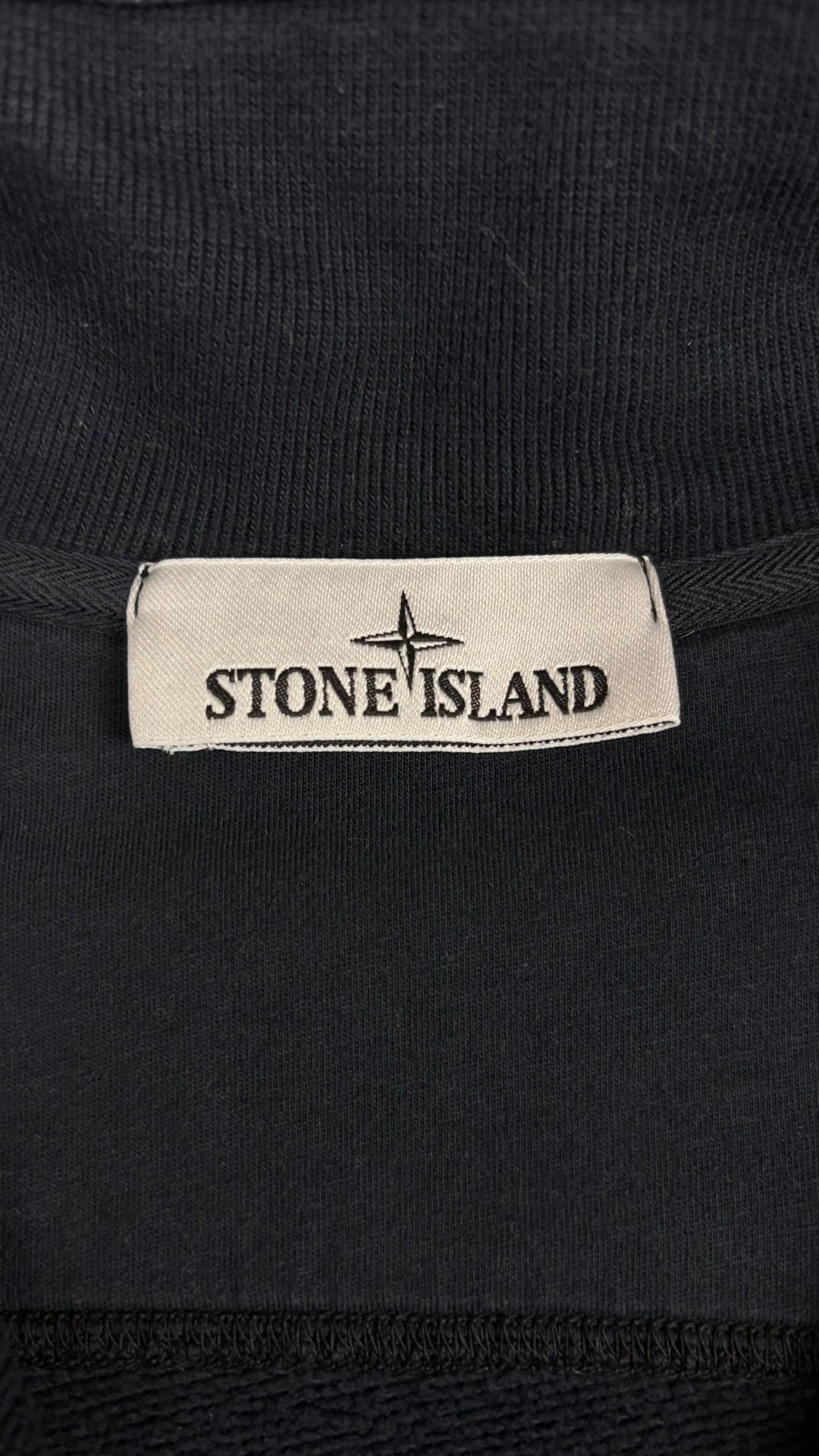 Pull Stone Island marine taille M - Détail