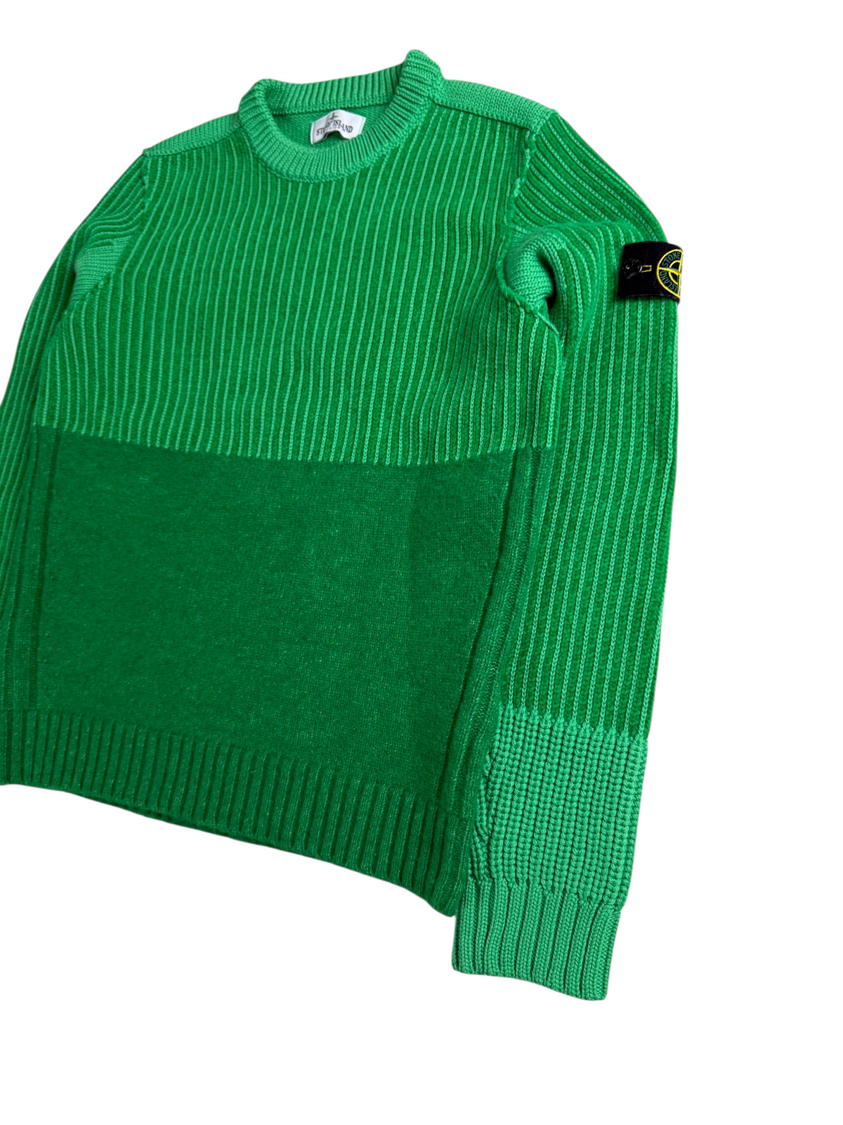 Pull Stone Island vert taille 12 ans - Logo et étiquette