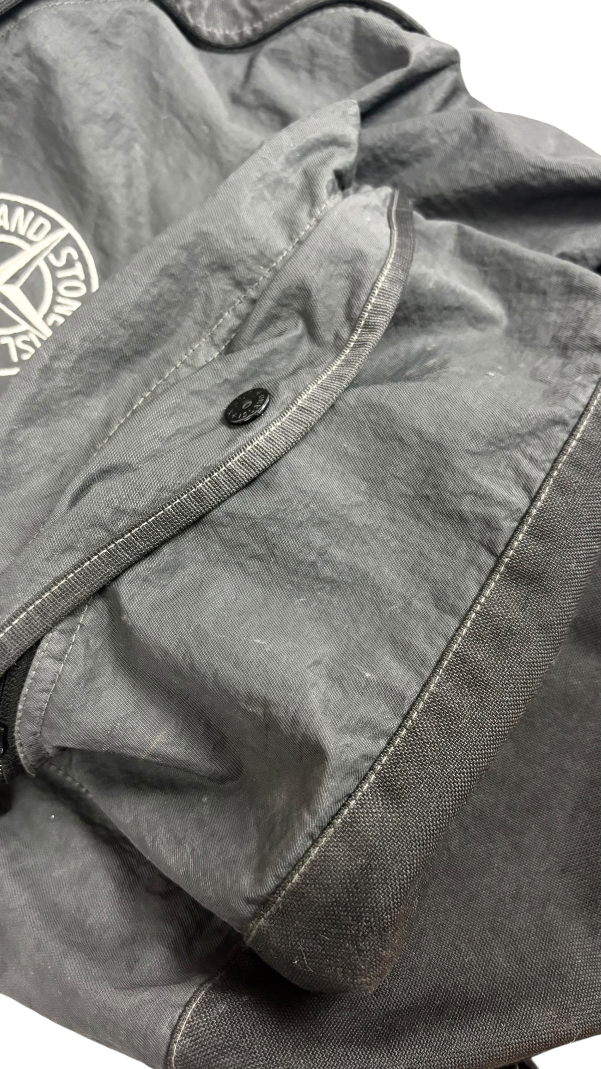 Sac à dos Stone Island gris taille unique, détail bretelles — vue 4