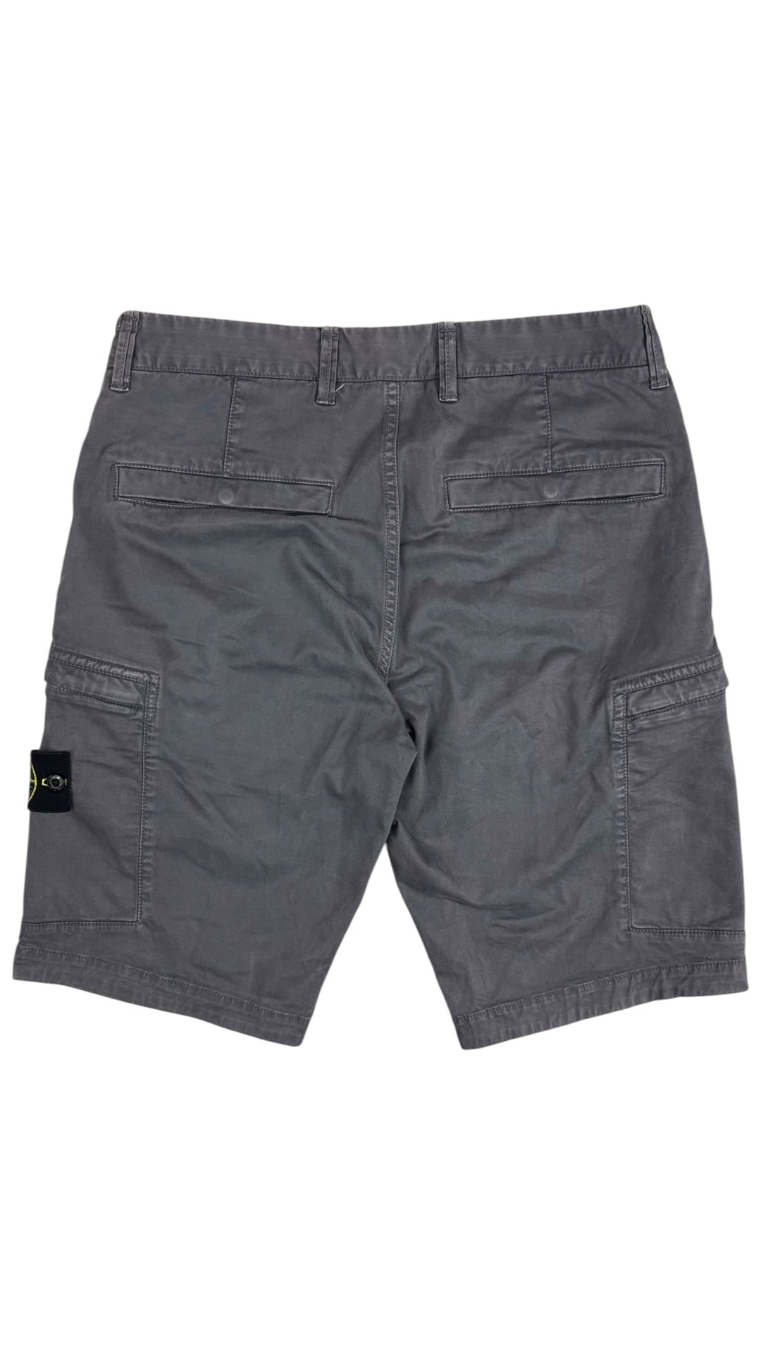 Short Stone Island gris taille W30 - Vue de dos