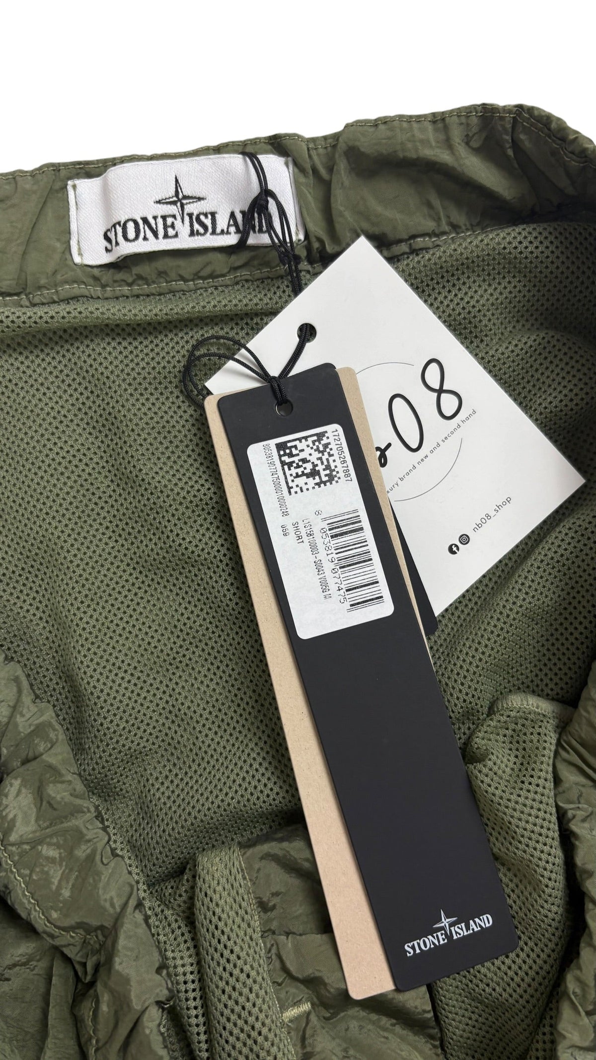 Short Stone Island kaki taille M - Détail