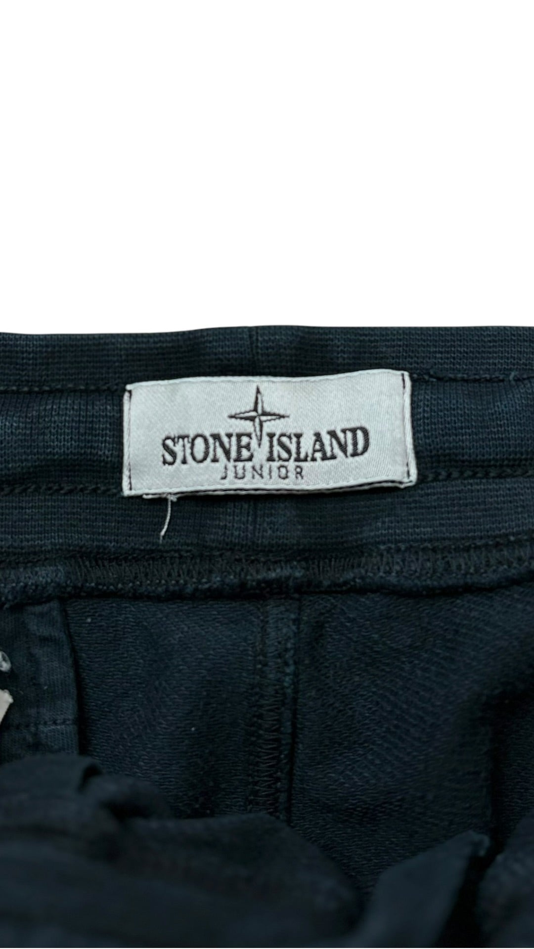 Short Stone Island marine taille 12 ans - Logo et étiquette