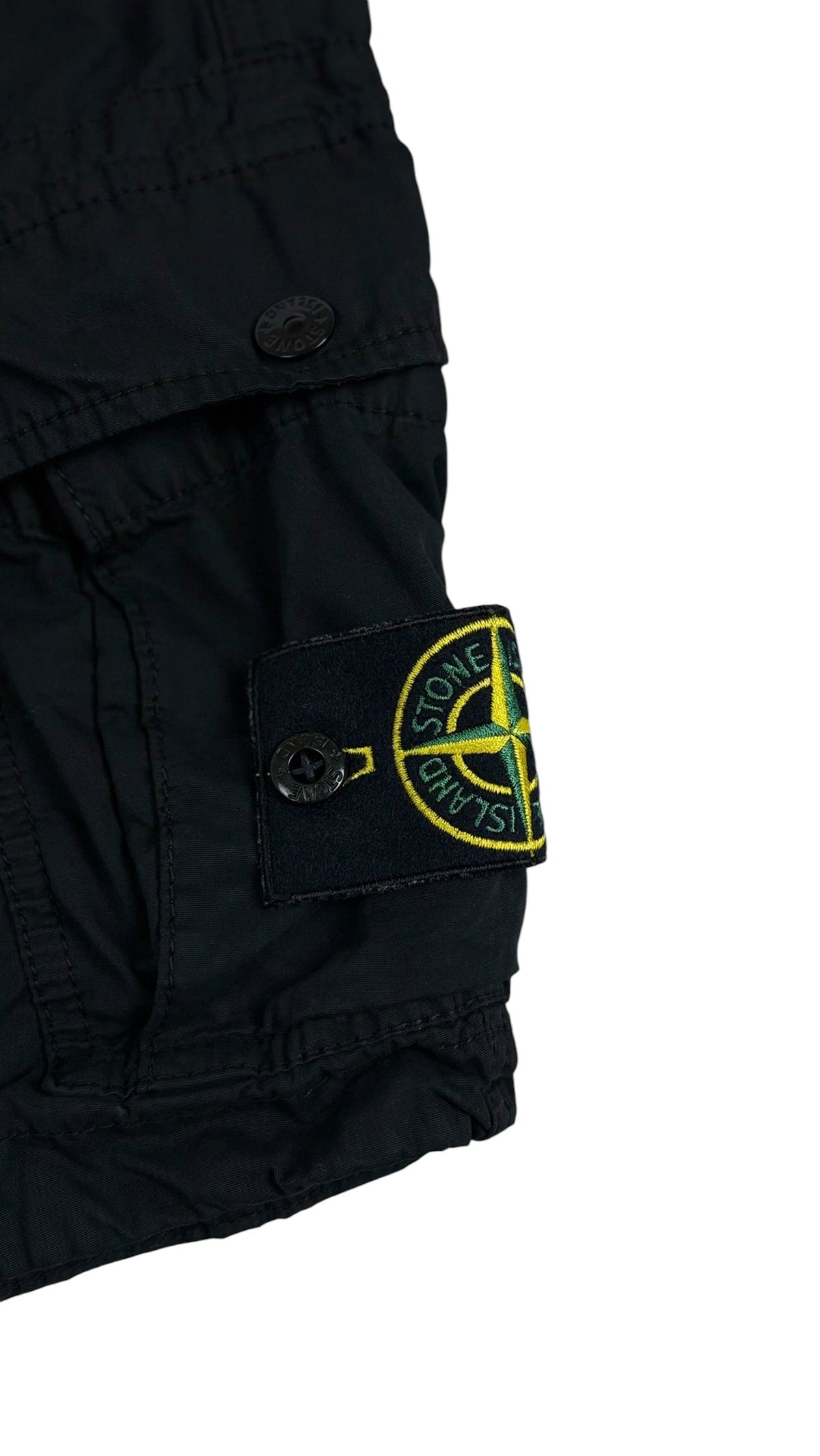Short Stone Island noir taille W30 - Détail