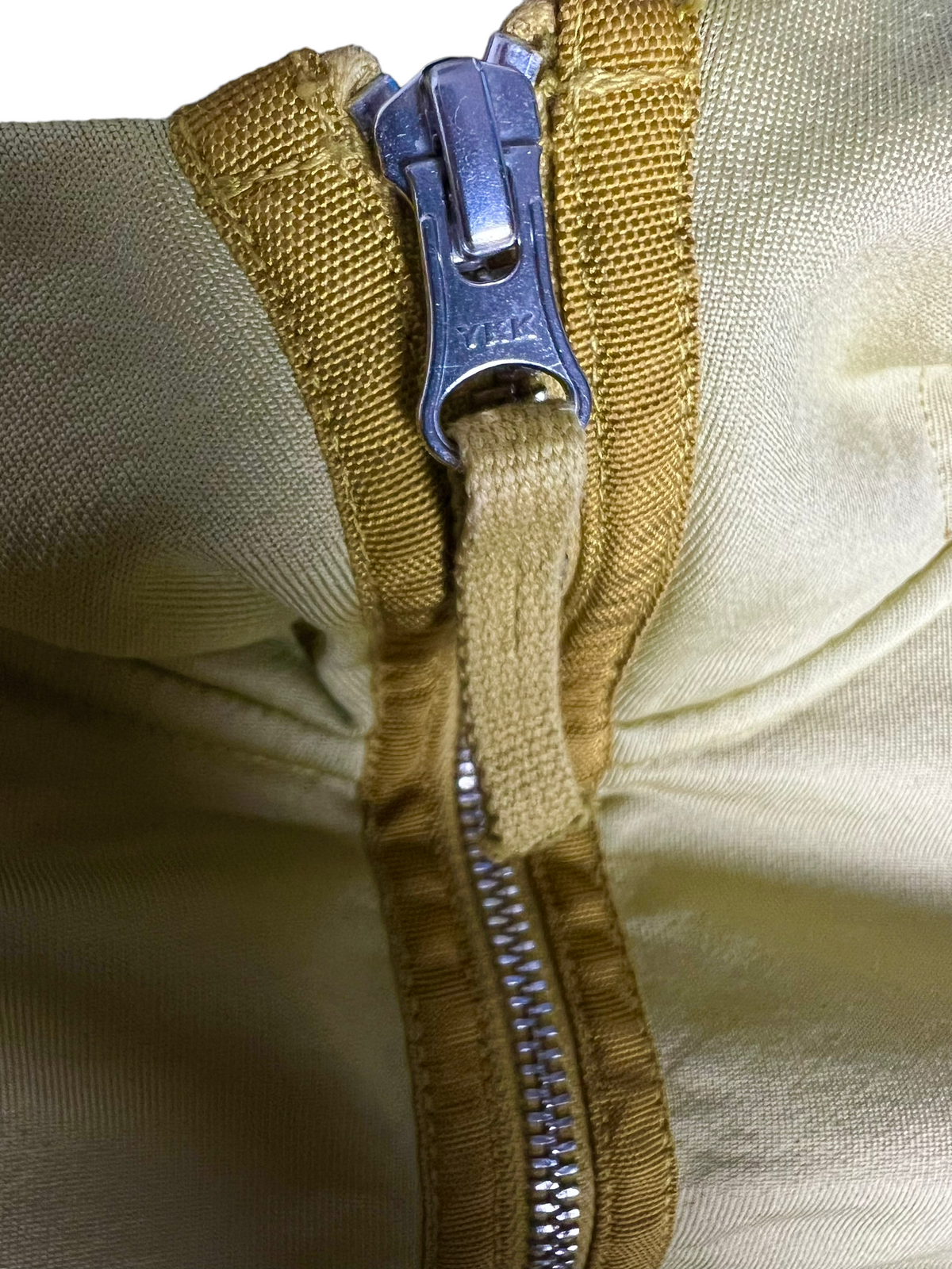 PULL À CAPUCHE STONE ISLAND - NB08