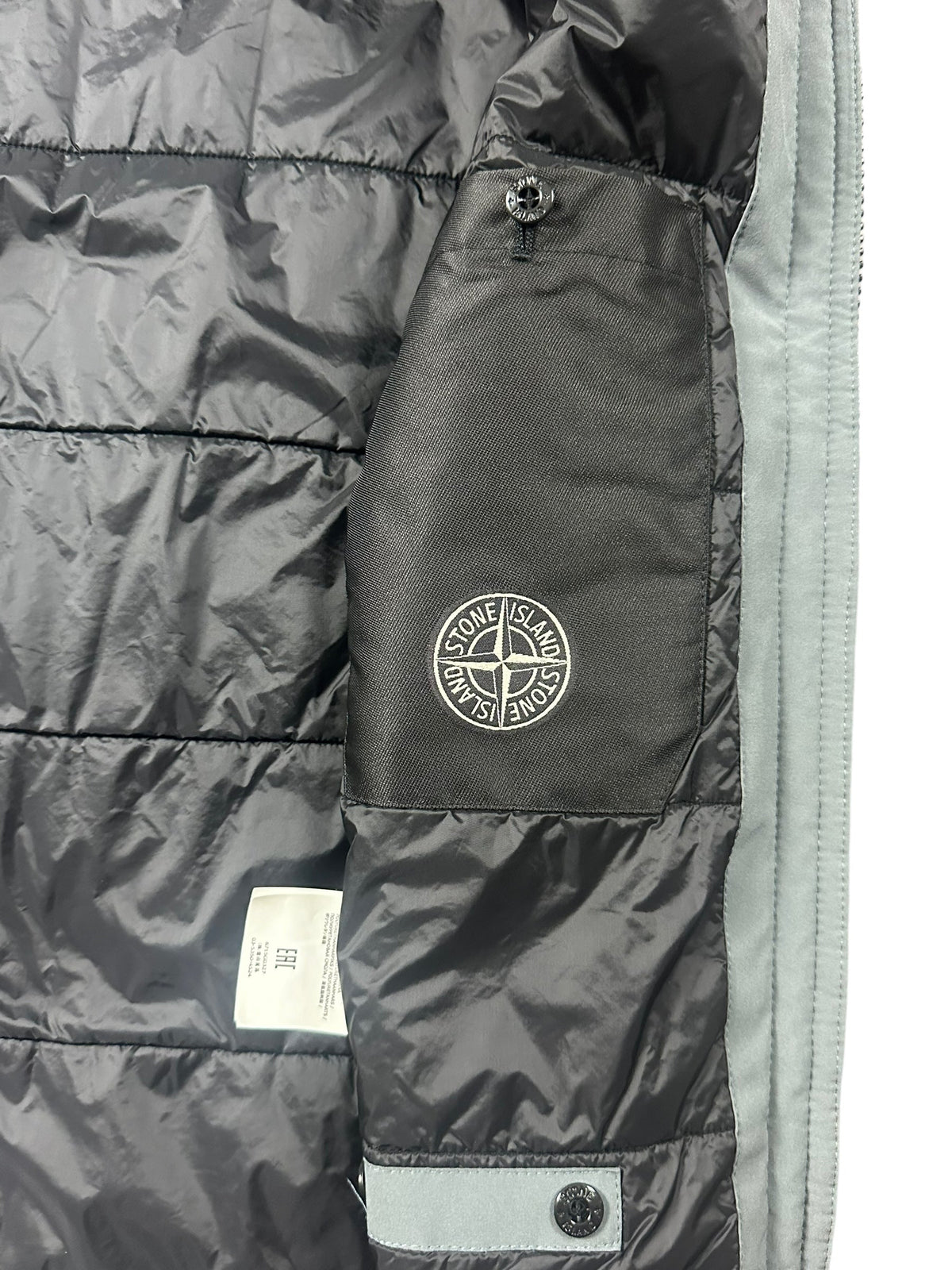 VESTE SANS MANCHE STONE ISLAND SOFT SHELL-R WITH PRIMALOFT - NB08
