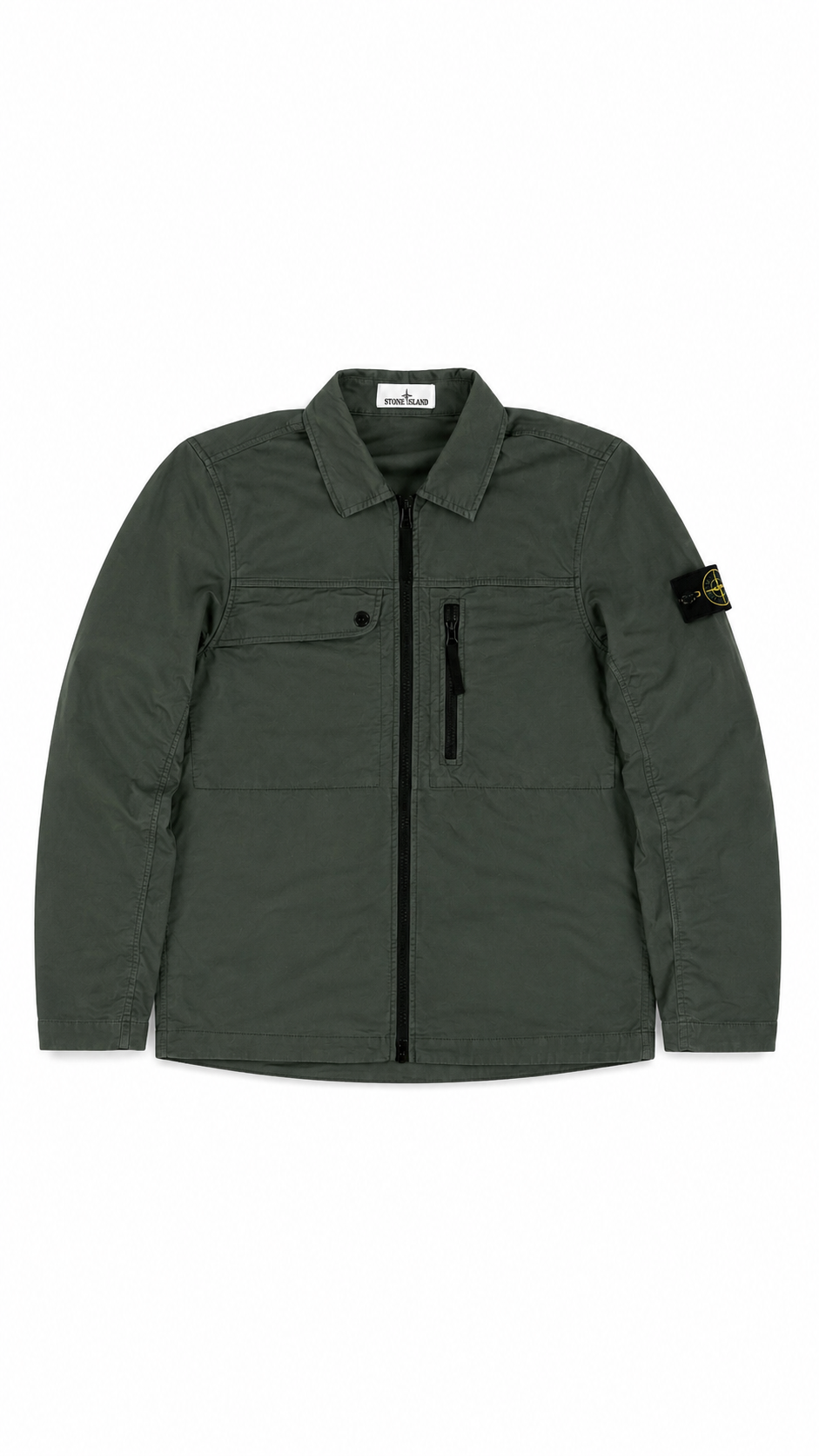 Surchemise Stone Island kaki en coton, col chemise, fermeture zippée, poche poitrine, écusson boussole Stone Island sur la manche, vue de face