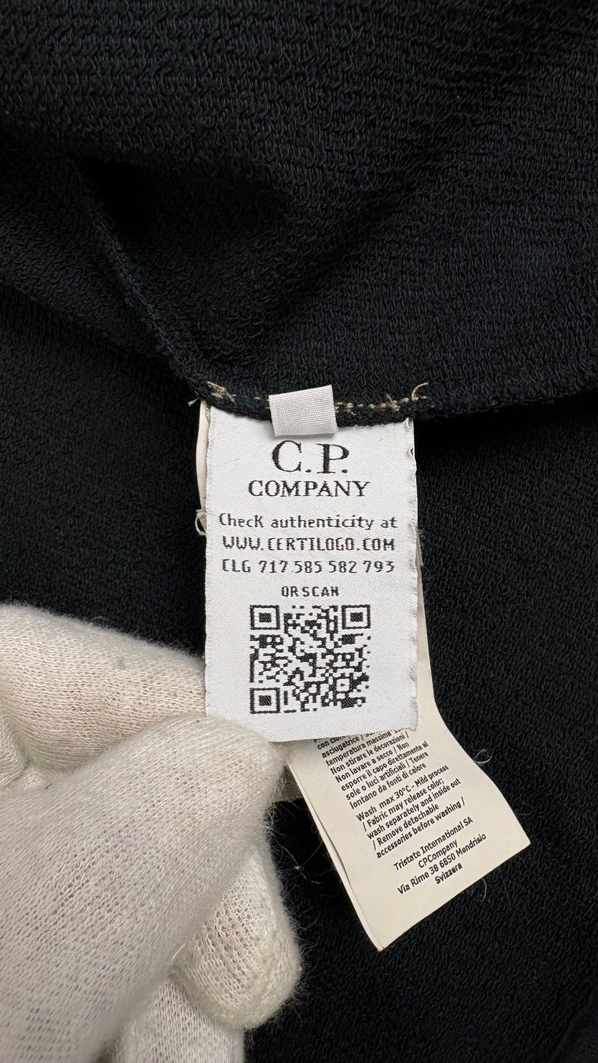 Gilet Zippé C.P Company Lens Noir Taille S – photo complémentaire 3 – NB08 Shop