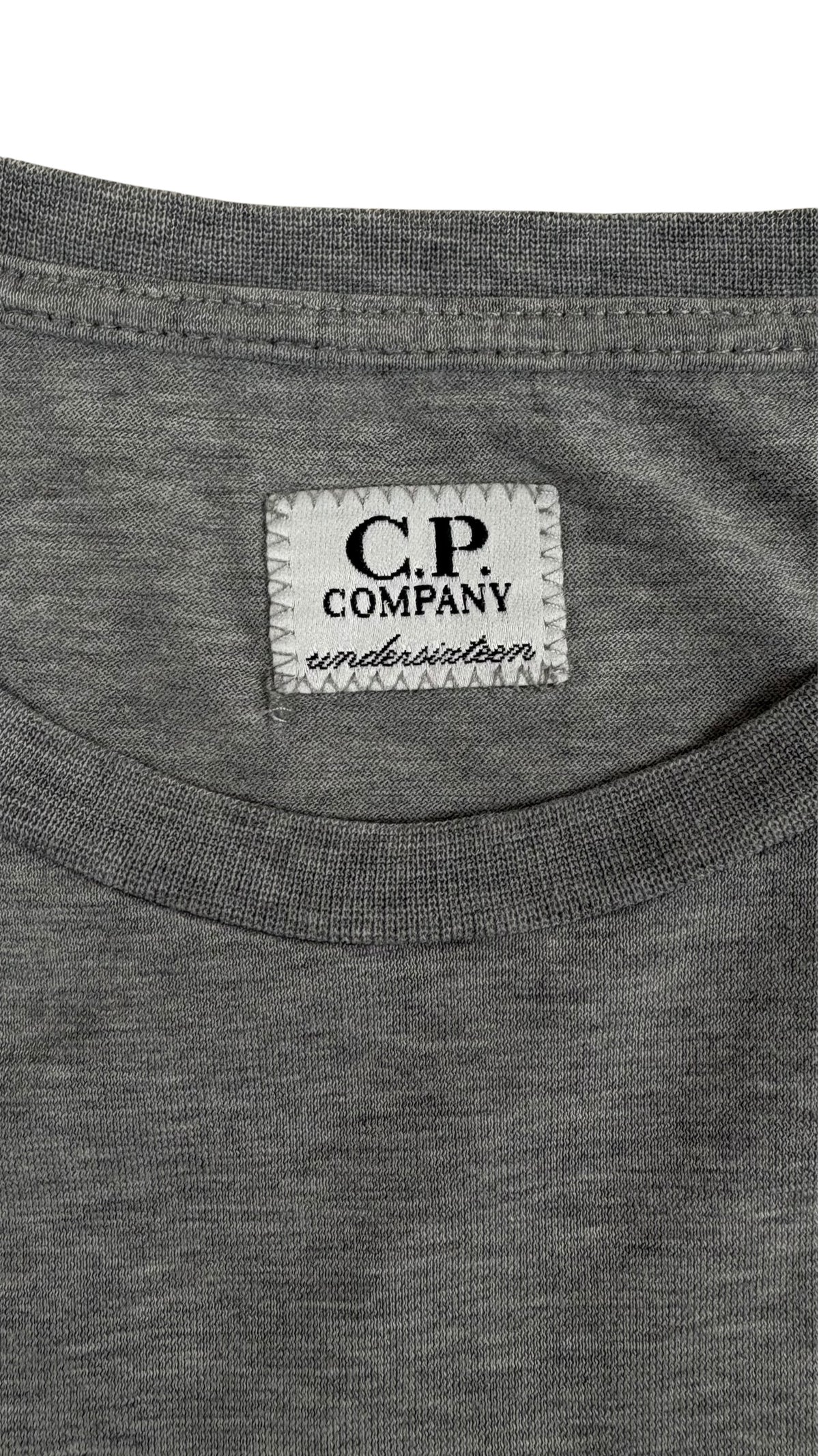 Tee-shirt C.P Company Junior gris taille 14 ans - vue 3/4