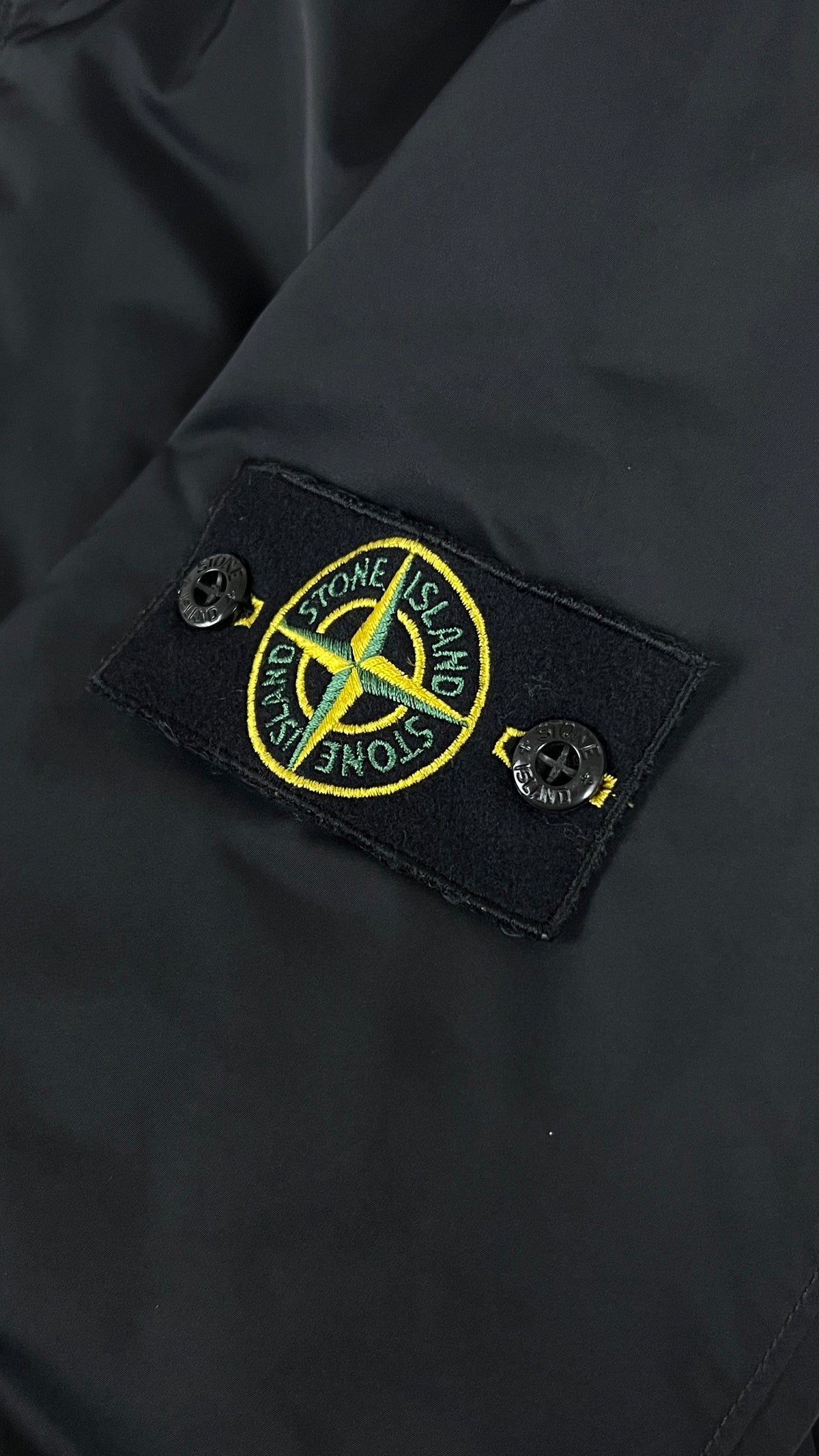 Veste à Capuche Stone Island Hyper Dense Nylon Twill PrimaLoft noir, taille S – photo complémentaire 2 – NB08 Shop