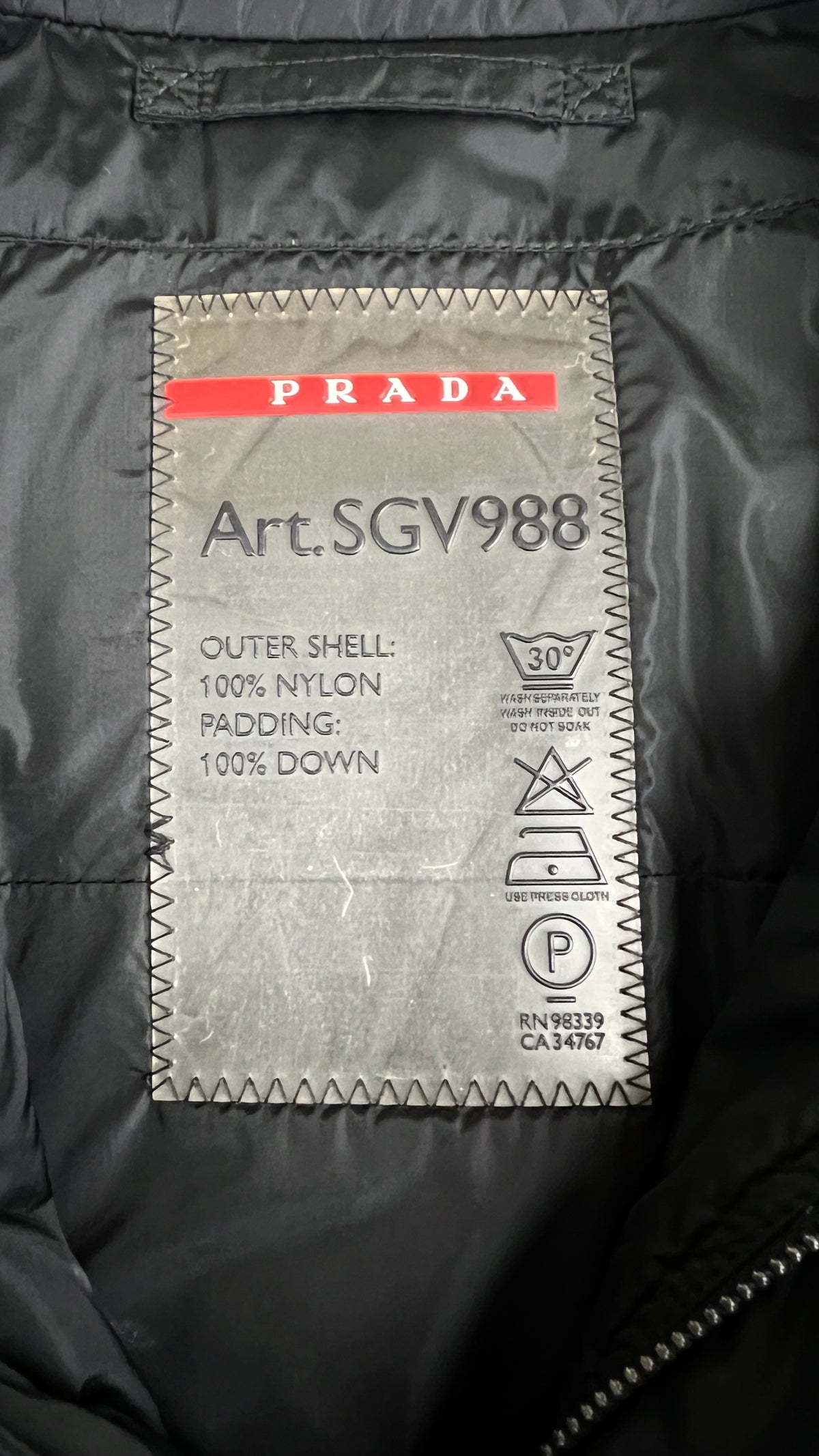 Veste Prada en Nylon noir, taille 50 – photo complémentaire 2 – NB08 Shop