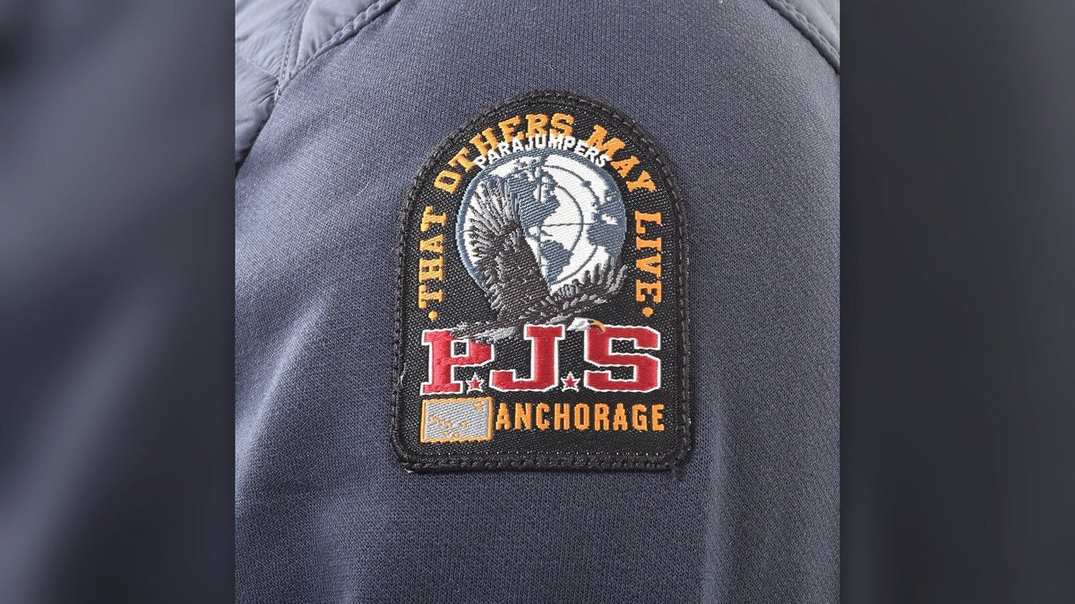 Logo Parajumpers, décryptage des étiquettes et codes