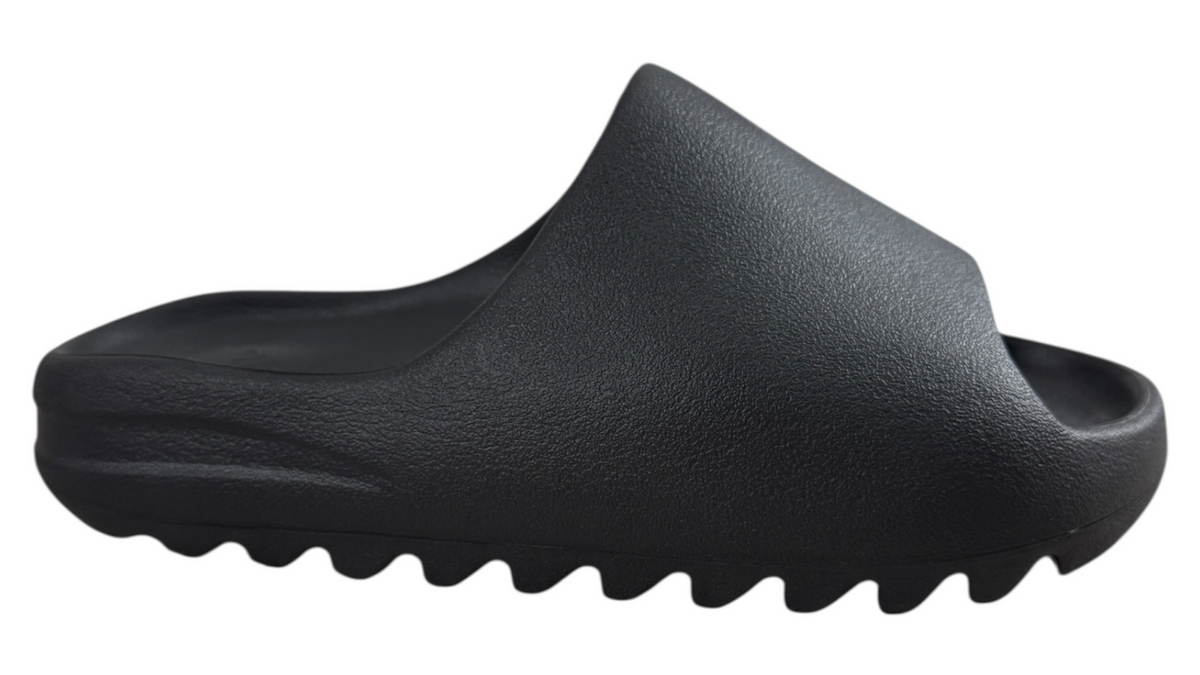 Yeezy Slide noires authentifiées chez NB08, repères pour reconnaître une vraie Adidas Yeezy
