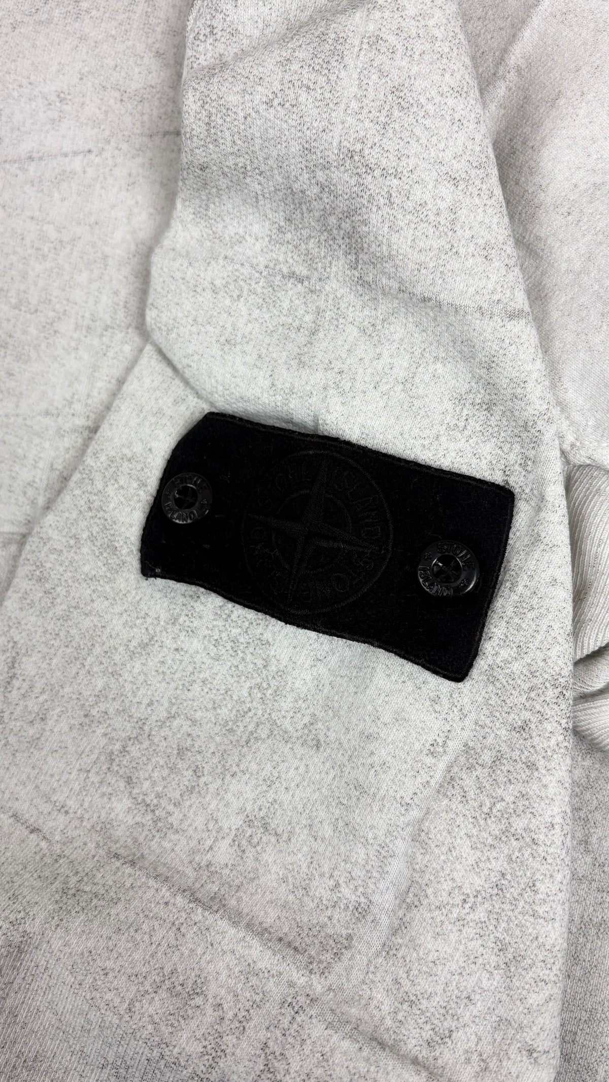 Sweat-shirt Crewneck Stone Island Ghost Piece Blanc / Gris Taille M – photo complémentaire 2 – NB08 Shop