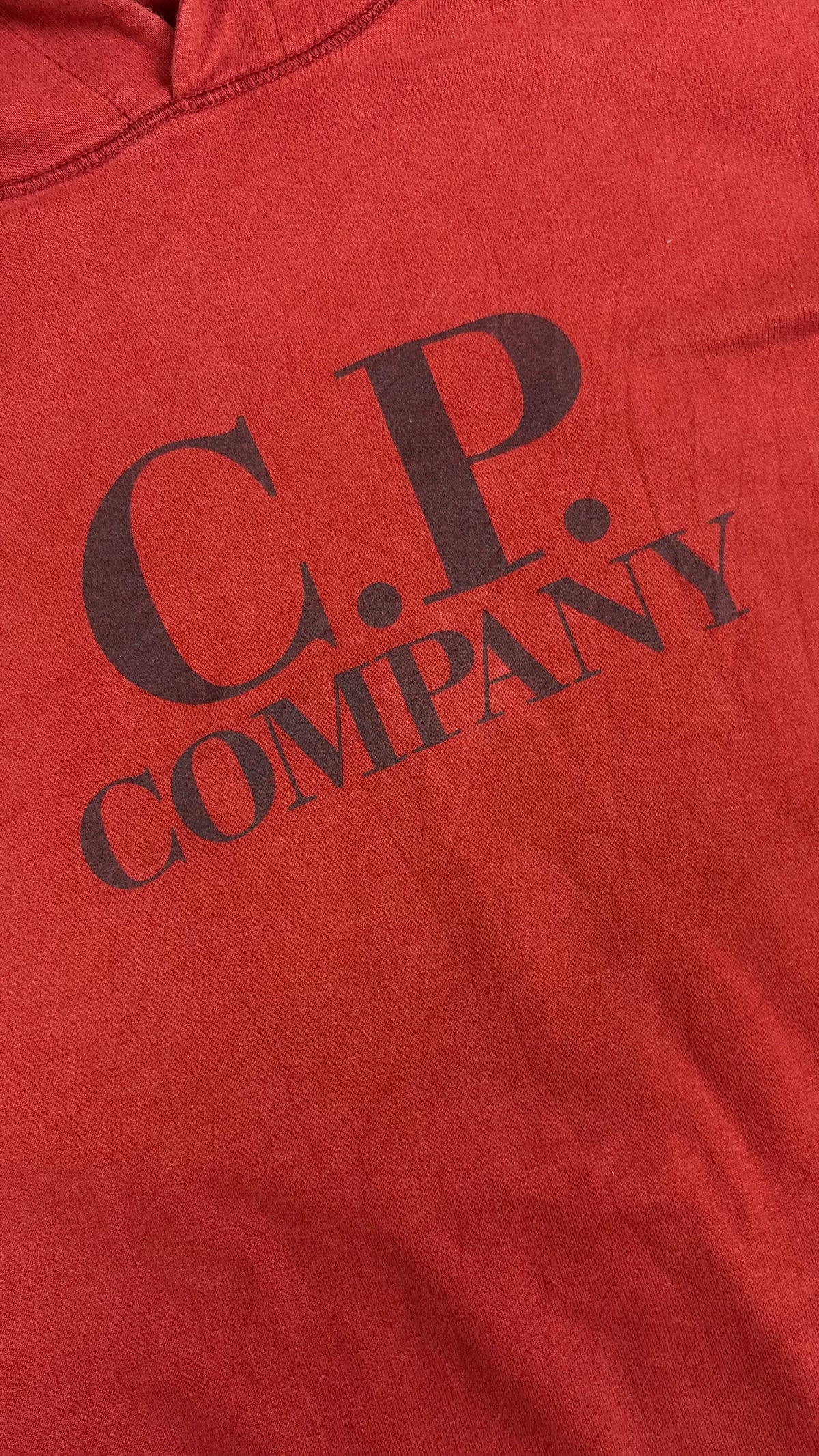 Sweat-shirt Hoodie C.P Company Vintage Logo rouge taille L, détail étiquettes et finitions — vue 4