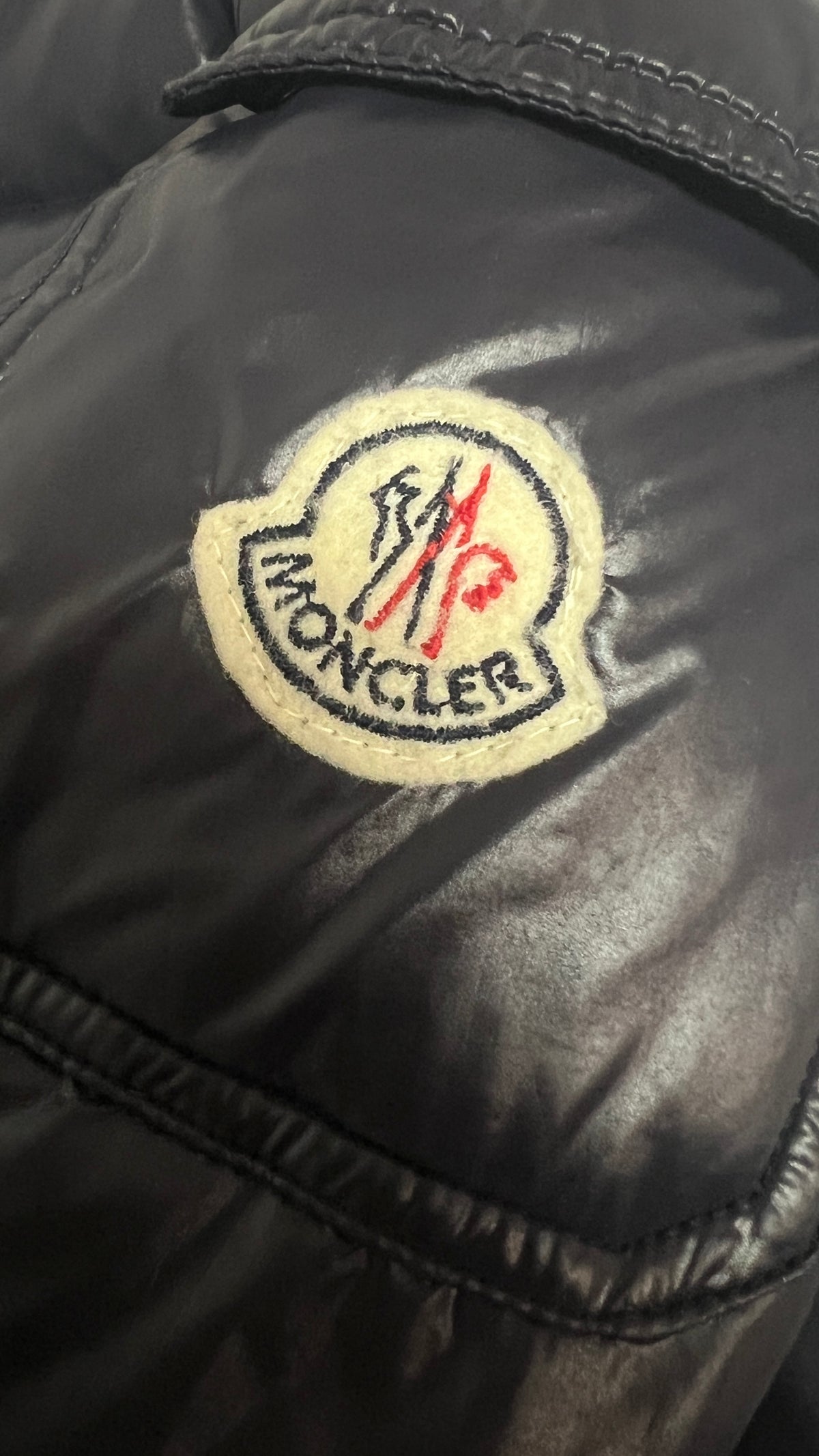 Moncler Junior lacquered nylon down jacket, Navy, Size XS — additional photo 3