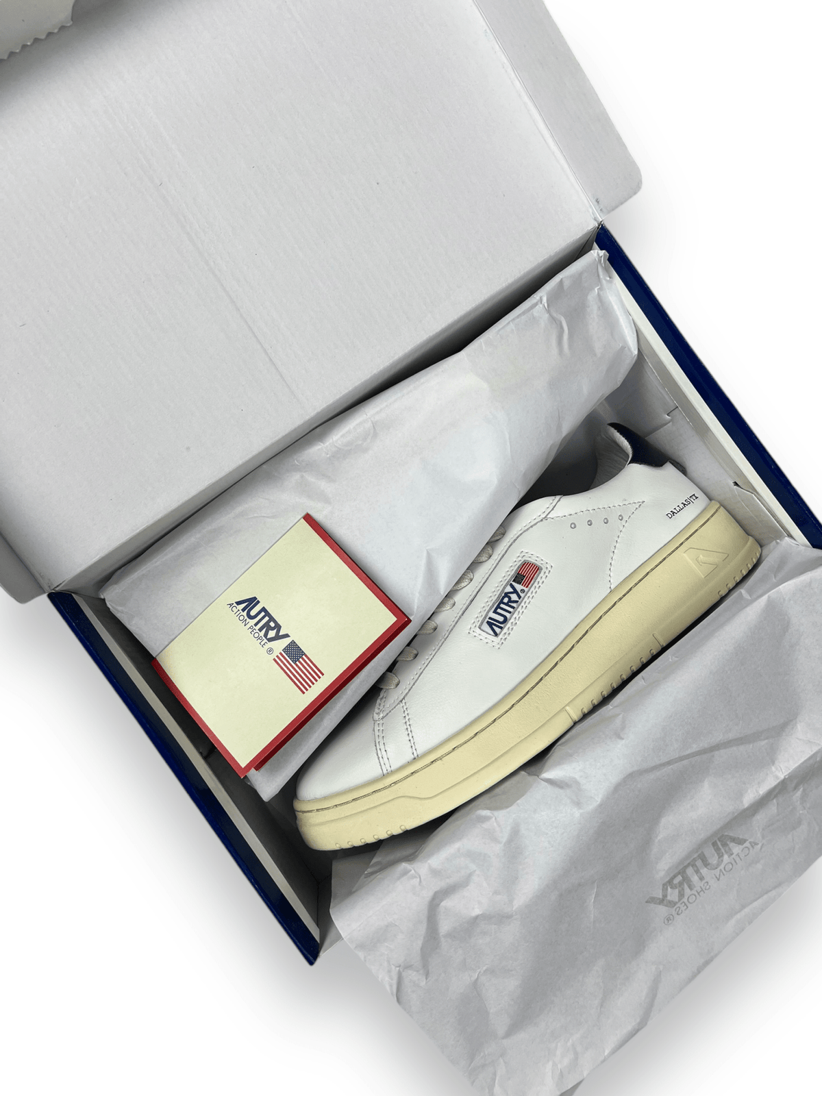 SNEAKERS AUTRY - NB08 SHOP